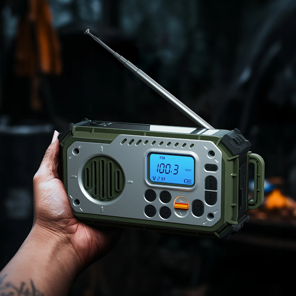 Emergency Solar Hand Crank Dynamo AM&FM Radio With Flashlight,Phone Charger,Speaker
Emergency Solar Hand Crank Dynamo AM&FM Radio With Flashlight,Phone Charger,Speaker