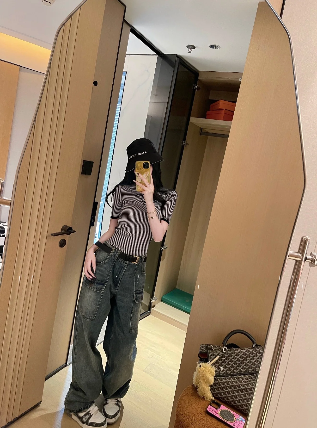 Seoul Limited Miu Pocket Denim Workwear Long Pants High Waist Slimming Leg Lengthening Straight Leg Jeans Women's Fashion
Seoul Limited Miu Pocket Denim Workwear Long Pants High Waist Slimming Leg Lengthening Straight Leg Jeans Women's Fashion