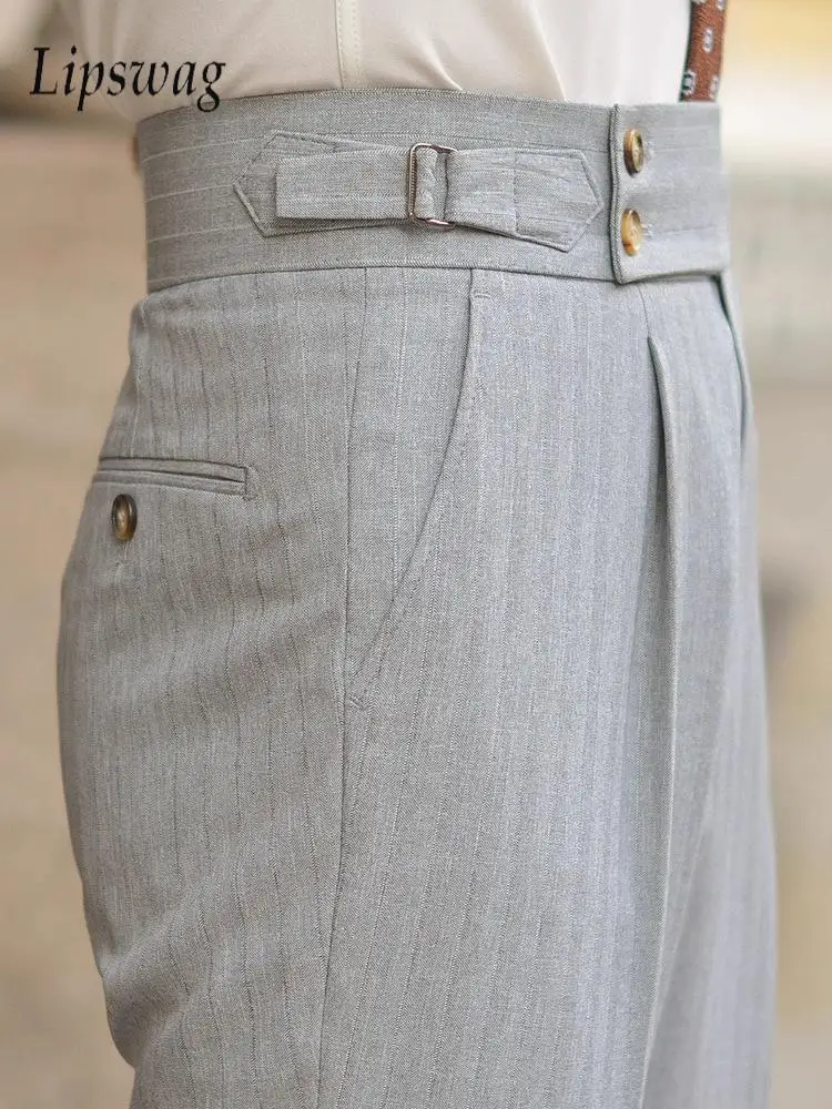 Business Casual Trousers Mens Spring Autumn Vintage Buttoned Belt High Waist Pants Men Trendy Solid Color Pleated Slim Trousers 
Business Casual Trousers Mens Spring Autumn Vintage Buttoned Belt High Waist Pants Men Trendy Solid Color Pleated Slim Trousers