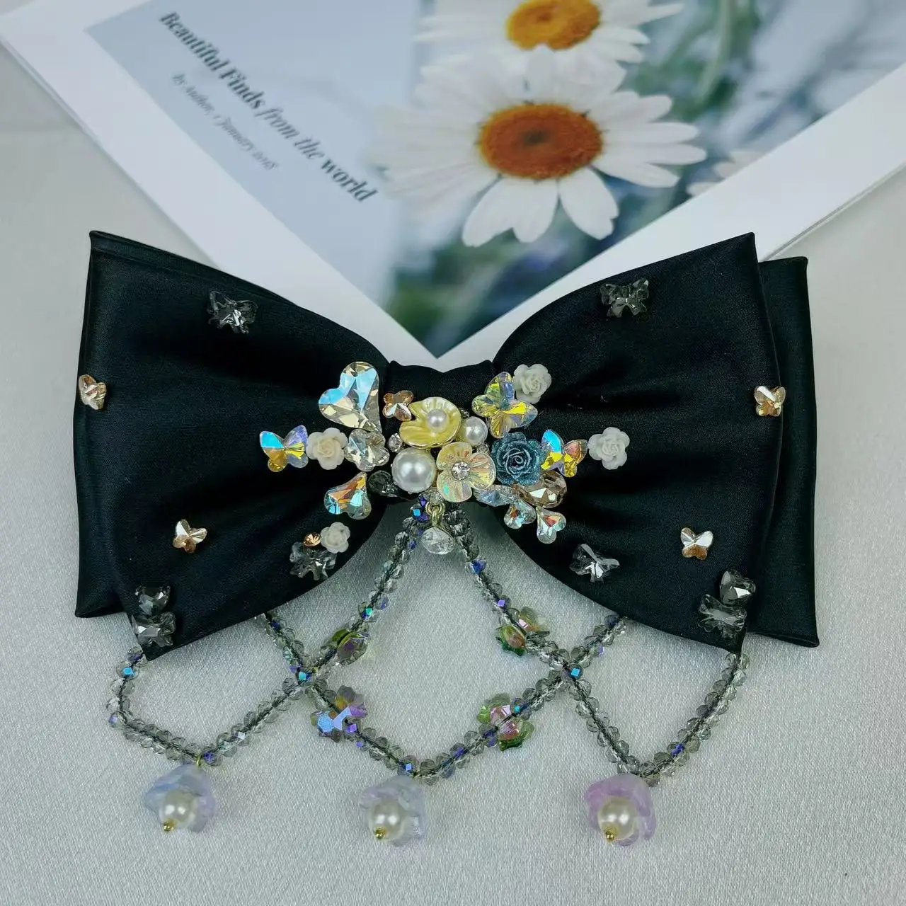 New Original Heavy Industry Double-Layer Satin Diamond Tassel Bow Elegant Sweet Hair Accessories Spring Clip
New Original Heavy Industry Double-Layer Satin Diamond Tassel Bow Elegant Sweet Hair Accessories Spring Clip