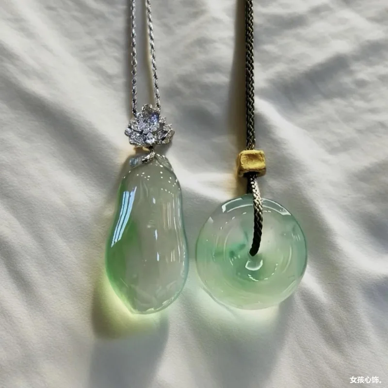 Fortune Gourd , Natural Burmese Jadeite with Ice Flower Pattern, Peace Buckle Jade Pendant, Loose Stone, High Ic
Fortune Gourd , Natural Burmese Jadeite with Ice Flower Pattern, Peace Buckle Jade Pendant, Loose Stone, High Ic