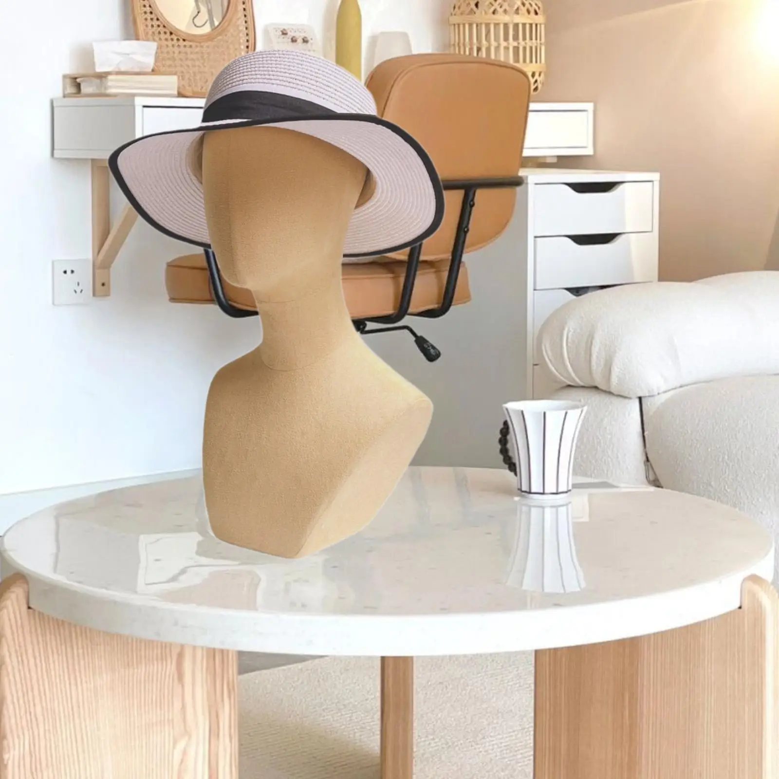 Mannequin Head Stand Showcase Stylist Professional with Neck Wig Head Stand Wig Display for Hats Helmet Jewelry Caps Necklace
Mannequin Head Stand Showcase Stylist Professional with Neck Wig Head Stand Wig Display for Hats Helmet Jewelry Caps Necklace
