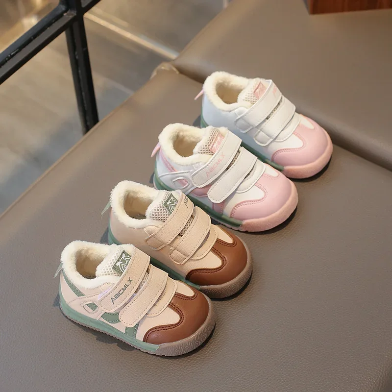 2024 Children Casual Shoes for Girls Boys Winter New Fashion Korean Style Soft Bottom Versatile Plush Keep Warm Walking Shoes
2024 Children Casual Shoes for Girls Boys Winter New Fashion Korean Style Soft Bottom Versatile Plush Keep Warm Walking Shoes