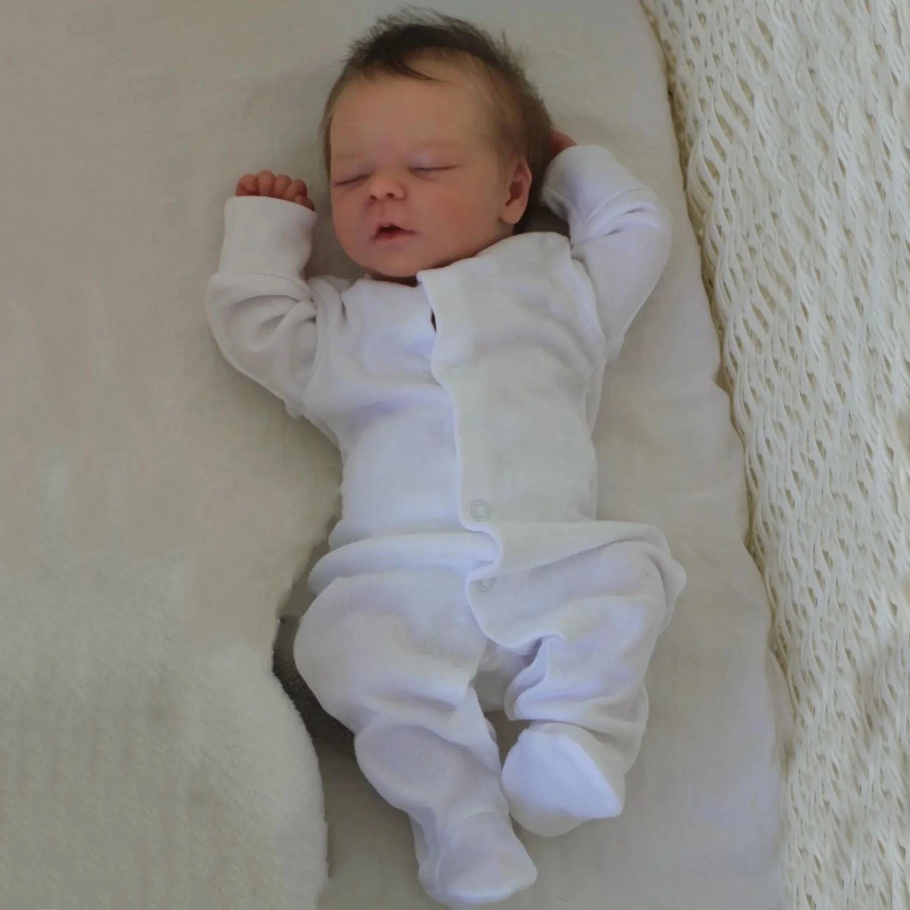BZDOLL 45CM 17.7in Sleeping Reborn Doll, 3D Veined Skin, Vinyl Limbs Cloth Body, Girls Kids Gift
BZDOLL 45CM 17.7in Sleeping Reborn Doll, 3D Veined Skin, Vinyl Limbs Cloth Body, Girls Kids Gift