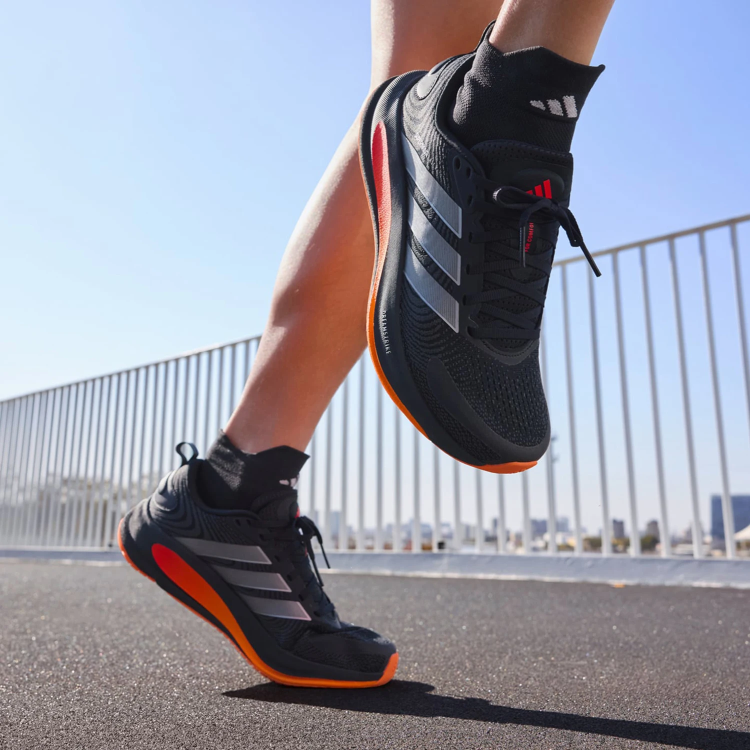 Adidas Authentic New Men's Cushioned Sports Durable Running Shoes JQ4335
Adidas Authentic New Men's Cushioned Sports Durable Running Shoes JQ4335