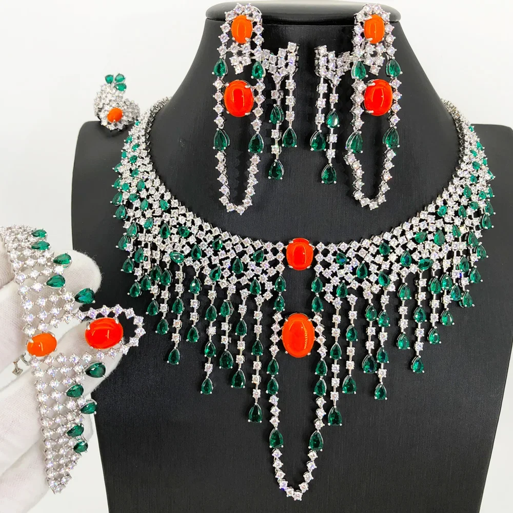 Soramoore новый дизайн супер кисточка капля ювелирные наборы ожерелье браслет серьги кольцо 4 шт. для женщин комплекты ювелирных изделий аксессуары
Soramoore новый дизайн супер кисточка капля ювелирные наборы ожерелье браслет серьги кольцо 4 шт. для женщин комплекты ювелирных изделий аксессуары