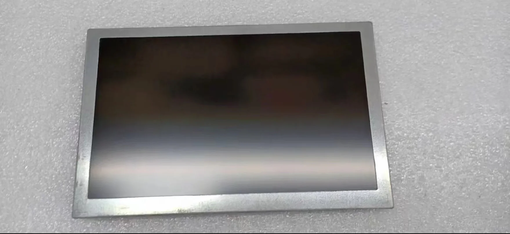 Original 7-inch AA070ME01 LCD Display Screen is Suitable For LCD Screen Maintenance And Replacement
Original 7-inch AA070ME01 LCD Display Screen is Suitable For LCD Screen Maintenance And Replacement