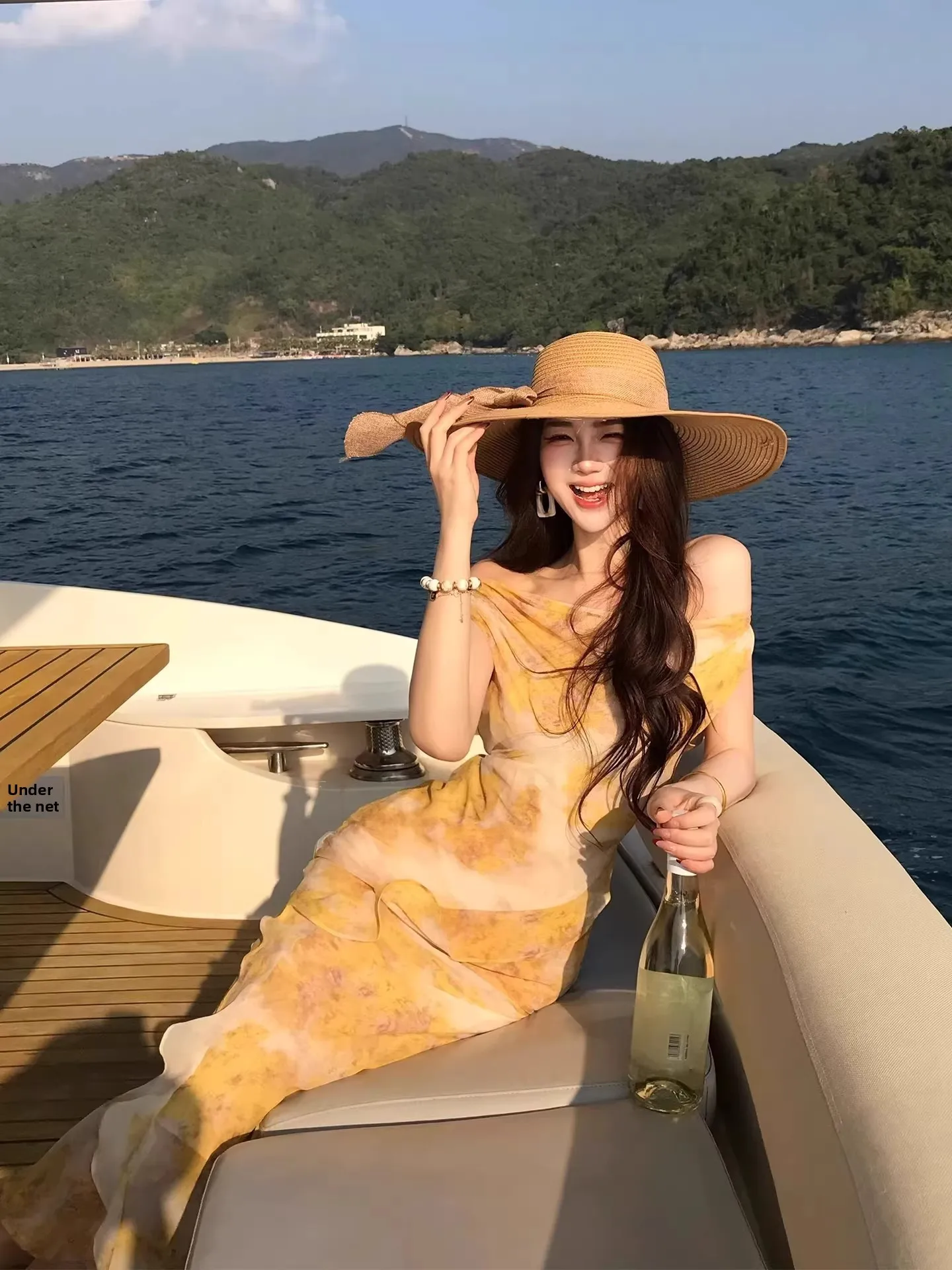 Summer Yellow Floral One-Shoulder Strap Dress Women's Beach Vacation Slim Fit Butt Covering Long Skirt French Style High Wais...
Summer Yellow Floral One-Shoulder Strap Dress Women's Beach Vacation Slim Fit Butt Covering Long Skirt French Style High Wais...