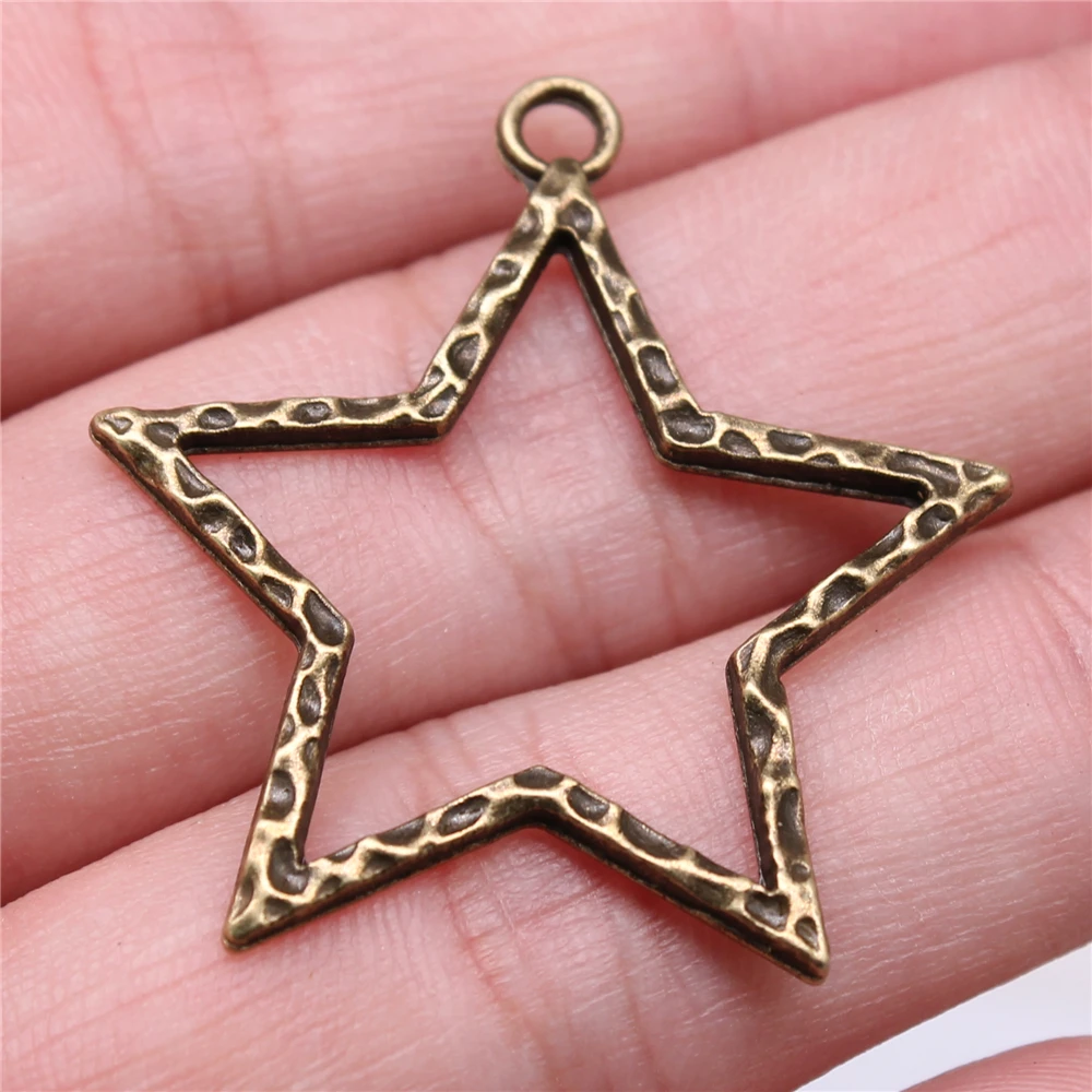 Wholesale 60pcs/bag 37x35mm Big Hollow Star Pendants For Jewelry Making Big Hollow Star Charm Big Hollow Star Pendants
Wholesale 60pcs/bag 37x35mm Big Hollow Star Pendants For Jewelry Making Big Hollow Star Charm Big Hollow Star Pendants