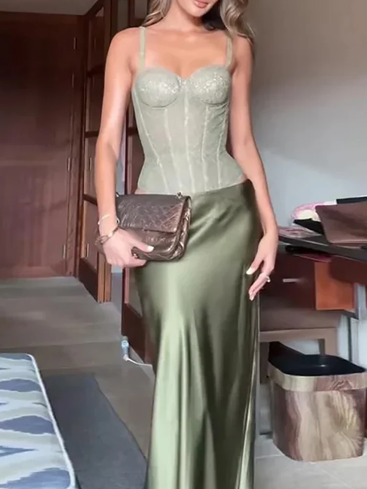 Модные наряды для отдыха, сексуальный кружевной топ, комбинезон и длинная юбка, летний комплект без рукавов с подтяжками для похудения, праздничный костюм
Модные наряды для отдыха, сексуальный кружевной топ, комбинезон и длинная юбка, летний комплект без рукавов с подтяжками для похудения, праздничный костюм