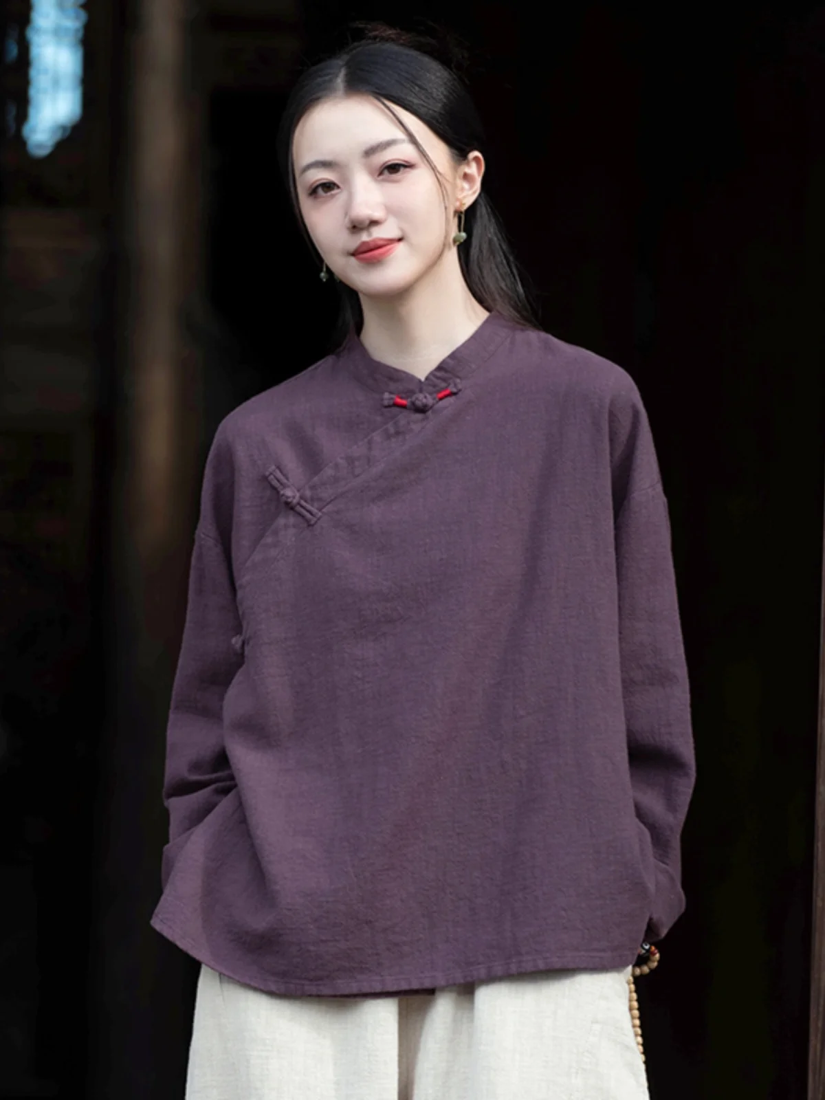 Retro Chinese Style Women's Cotton Linen Shirt Stand Collar Long Sleeve Button up Spring Summer New Arrival Tea Ceremony Wear
Retro Chinese Style Women's Cotton Linen Shirt Stand Collar Long Sleeve Button up Spring Summer New Arrival Tea Ceremony Wear