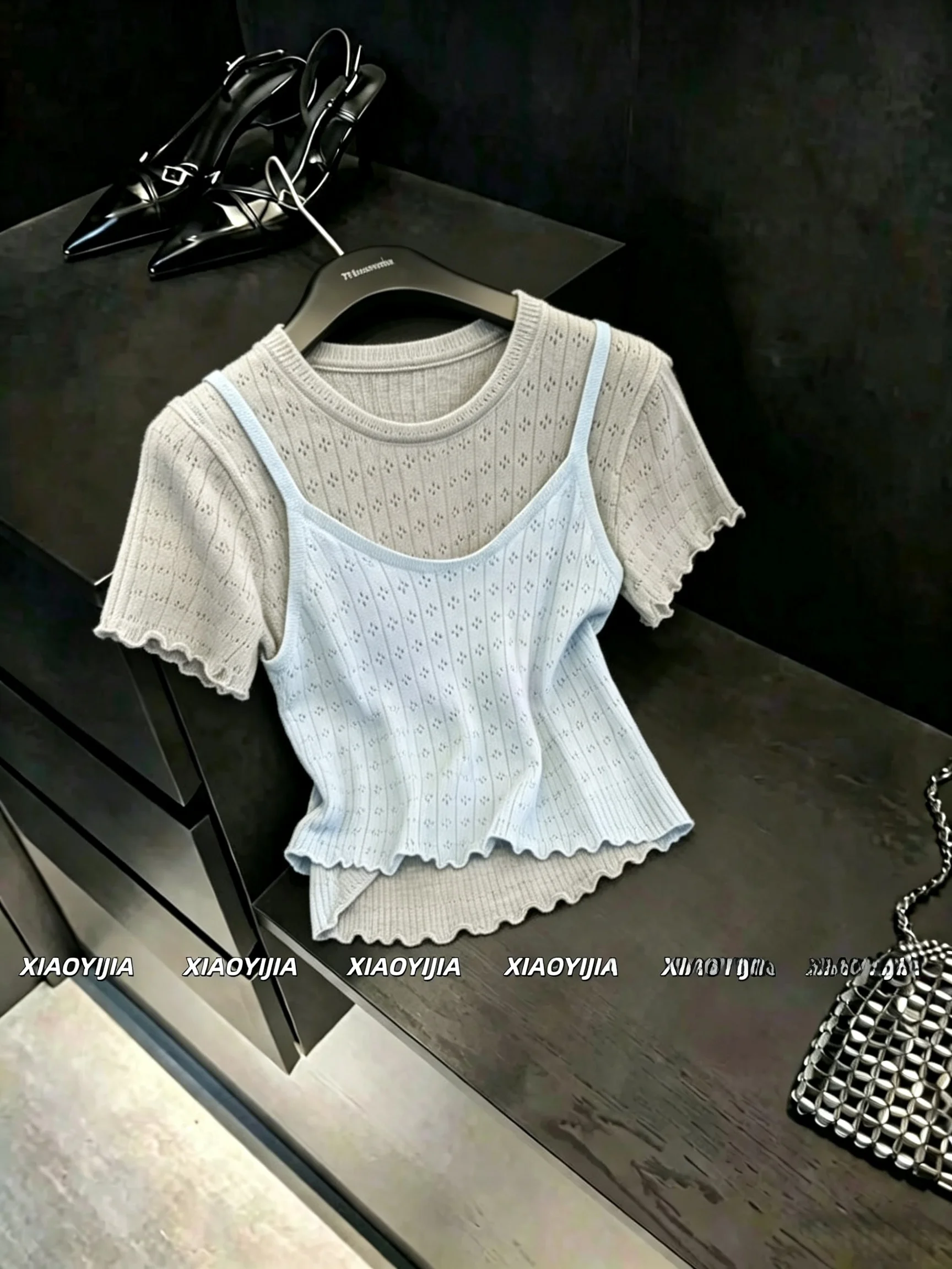 Korean Style Color Block Knitted Short Sleeve T-Shirt Women's Slim Fit Soft Wool Blend Summer New Arrival City Walk Fashion
Korean Style Color Block Knitted Short Sleeve T-Shirt Women's Slim Fit Soft Wool Blend Summer New Arrival City Walk Fashion