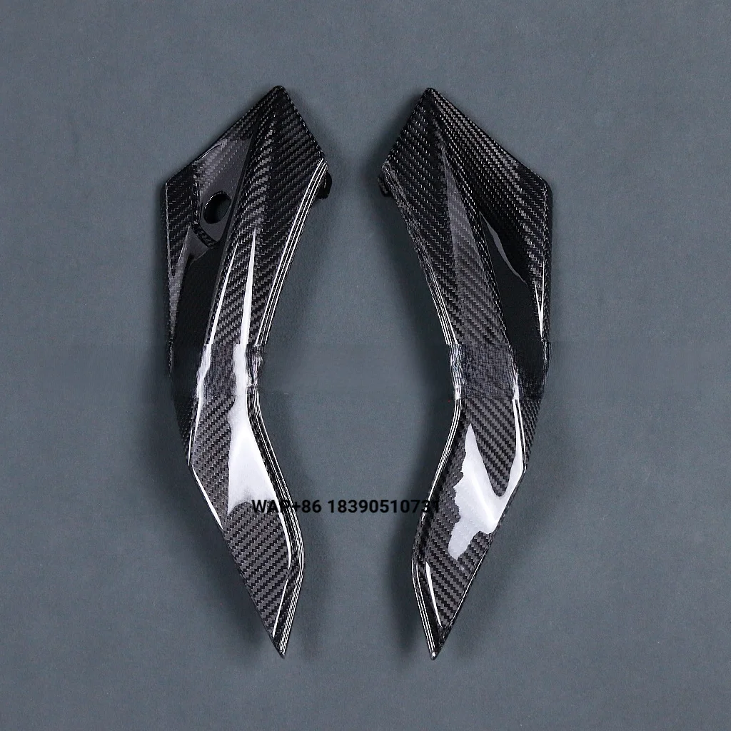 Perfect Fitment Carbon Fiber Rear Seat Fairing Side Panel Motorcycle Modification Suitable for F900XR F900R
Perfect Fitment Carbon Fiber Rear Seat Fairing Side Panel Motorcycle Modification Suitable for F900XR F900R