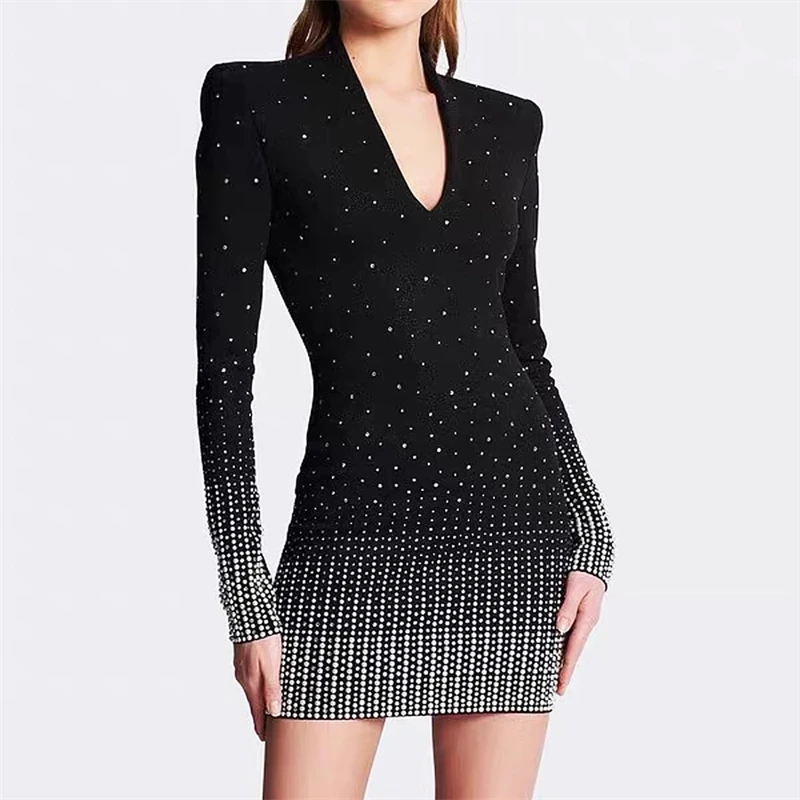 2024 spring new women's V-neck long-sleeved knitted dress y2k high-quality luxury star-studdeddecorative stretch slim mini skirt
2024 spring new women's V-neck long-sleeved knitted dress y2k high-quality luxury star-studdeddecorative stretch slim mini skirt