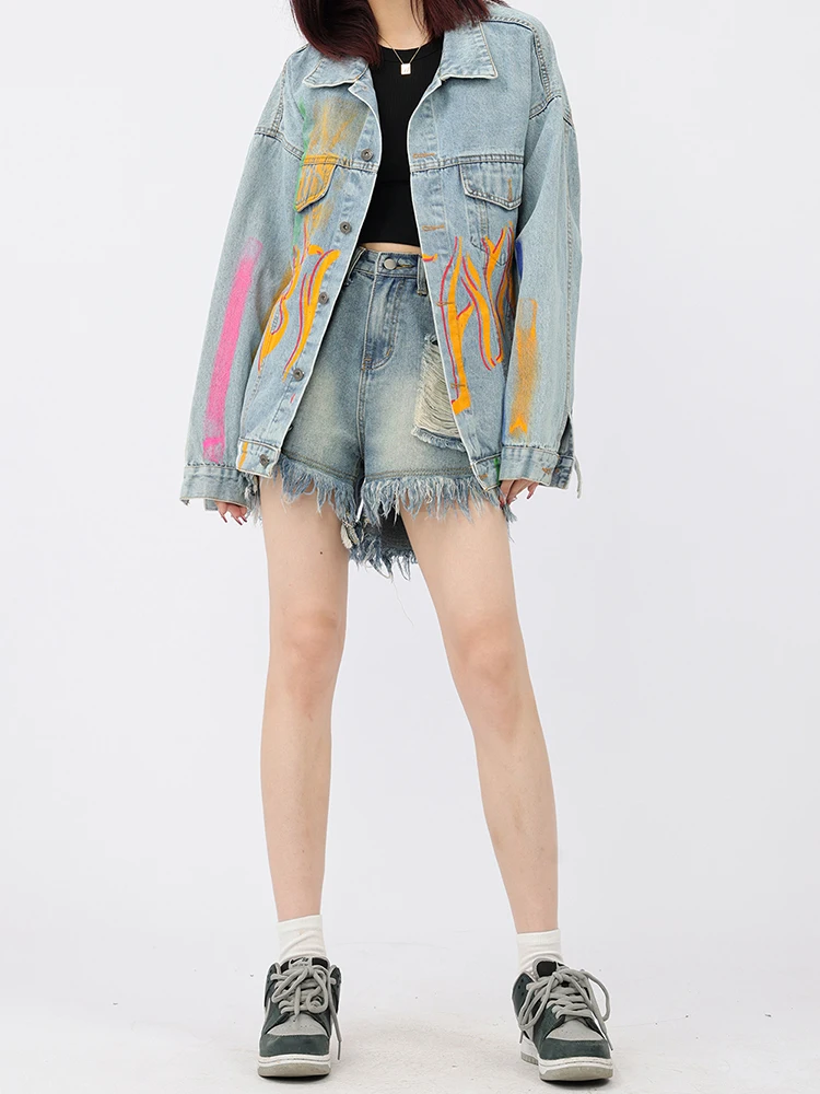 Casual Loose Women Denim Jackets 2022 Spring Autumn Fashion Letter Spray Paint Jean Coats Oversized Female Outerwear Tops
Casual Loose Women Denim Jackets 2022 Spring Autumn Fashion Letter Spray Paint Jean Coats Oversized Female Outerwear Tops