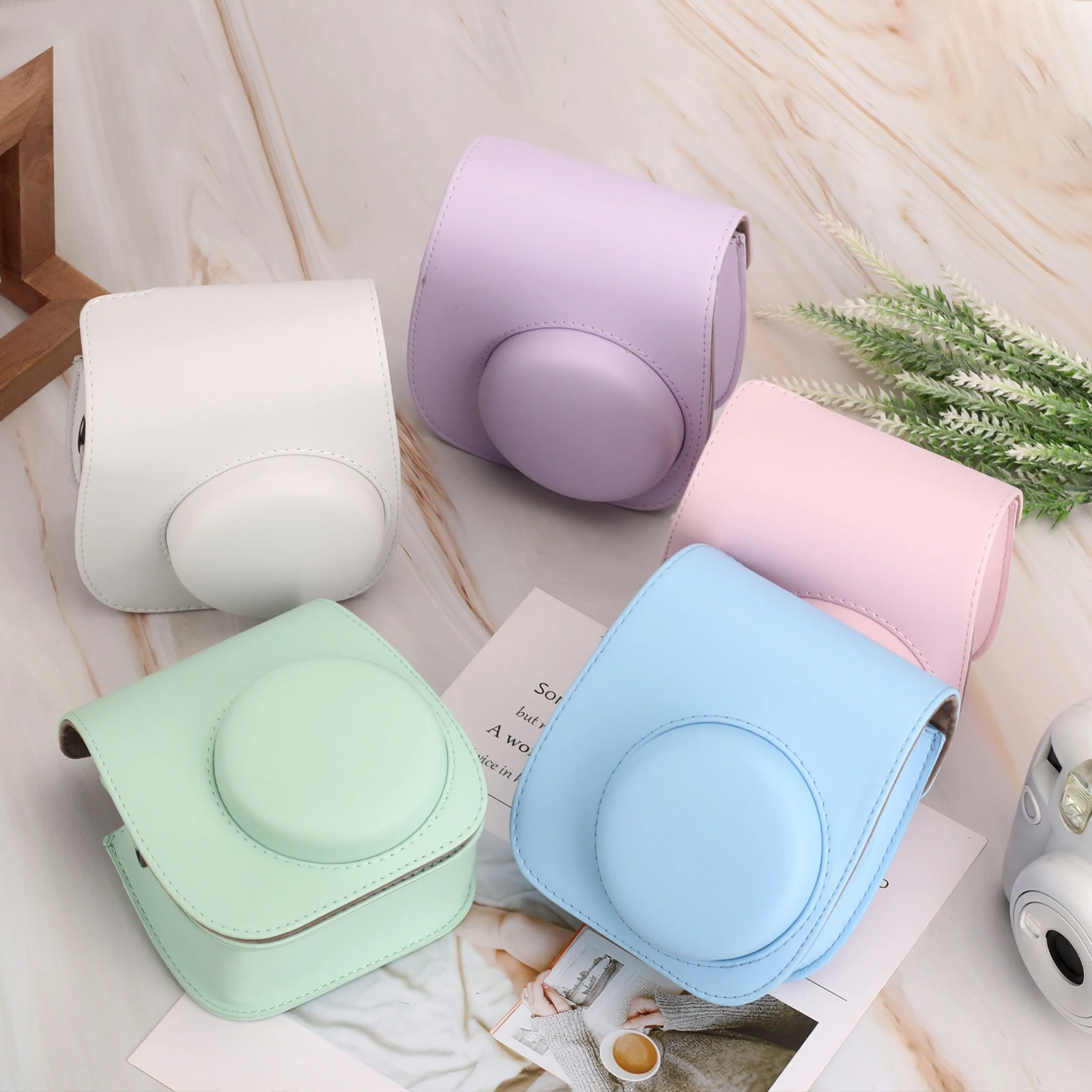Защитный чехол для камеры Instax Mini 12, чехол для мгновенной фотокамеры из искусственной кожи, универсальный жесткий чехол, сумка для хранения, аксессуары
Защитный чехол для камеры Instax Mini 12, чехол для мгновенной фотокамеры из искусственной кожи, универсальный жесткий чехол, сумка для хранения, аксессуары