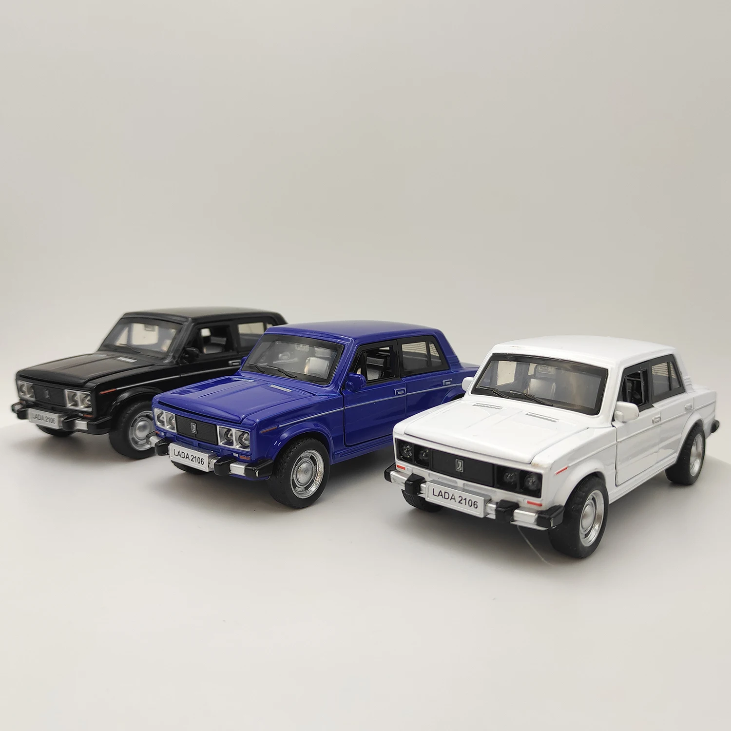 Diecast 1:32 Scale Lada niva Simulation Alloy Soviet LADA Car Model Collectible Toy Gift Souvenir Display
Diecast 1:32 Scale Lada niva Simulation Alloy Soviet LADA Car Model Collectible Toy Gift Souvenir Display