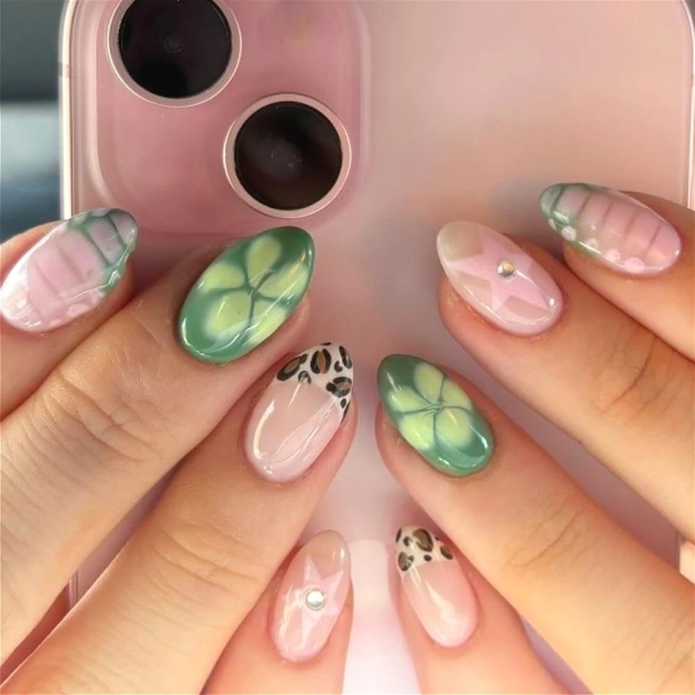 Fashion Fresh Green Pink Nail Art Flowers Stars Leopard Print French False Nails Detachable Finished Fake Nails Press on Nails
Fashion Fresh Green Pink Nail Art Flowers Stars Leopard Print French False Nails Detachable Finished Fake Nails Press on Nails