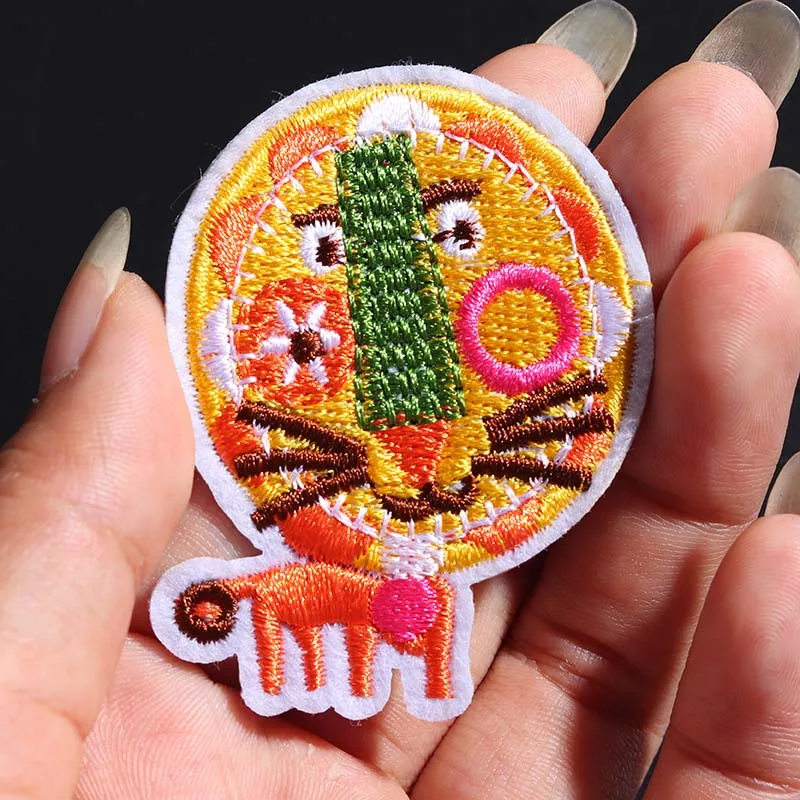 Cartoon cute lion size: 6 * 4.4CM Patches for Clothes Embroidery Iron On Patch Cute DIY Stickers Clothes Kids T-shirt
Cartoon cute lion size: 6 * 4.4CM Patches for Clothes Embroidery Iron On Patch Cute DIY Stickers Clothes Kids T-shirt