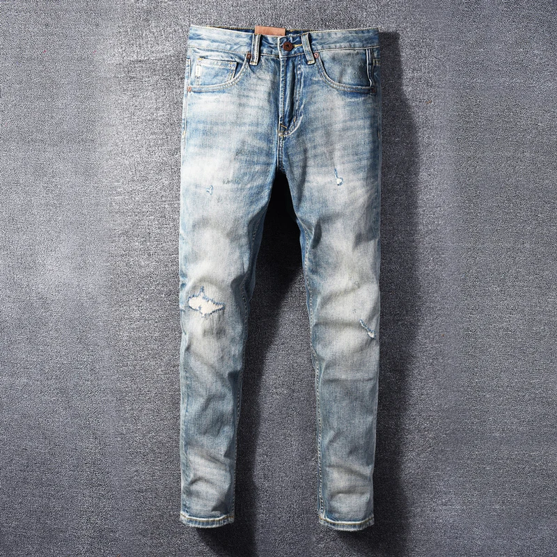 Designer Fashion Men Jeans High Quality Retro Light Blue Straight Fit Patched Ripped Jeans Men Vintage Denim Pants Hombre
Designer Fashion Men Jeans High Quality Retro Light Blue Straight Fit Patched Ripped Jeans Men Vintage Denim Pants Hombre
