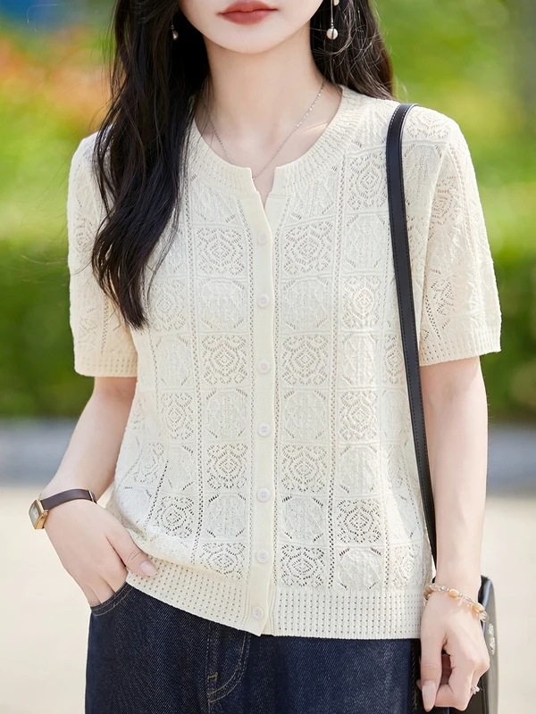 Women's Slim Fit Short Sleeve Knitted Open Cardigan Hollow out Casual Style round Neck Button up Top Thin Half Sleeve T-Shirt
Women's Slim Fit Short Sleeve Knitted Open Cardigan Hollow out Casual Style round Neck Button up Top Thin Half Sleeve T-Shirt