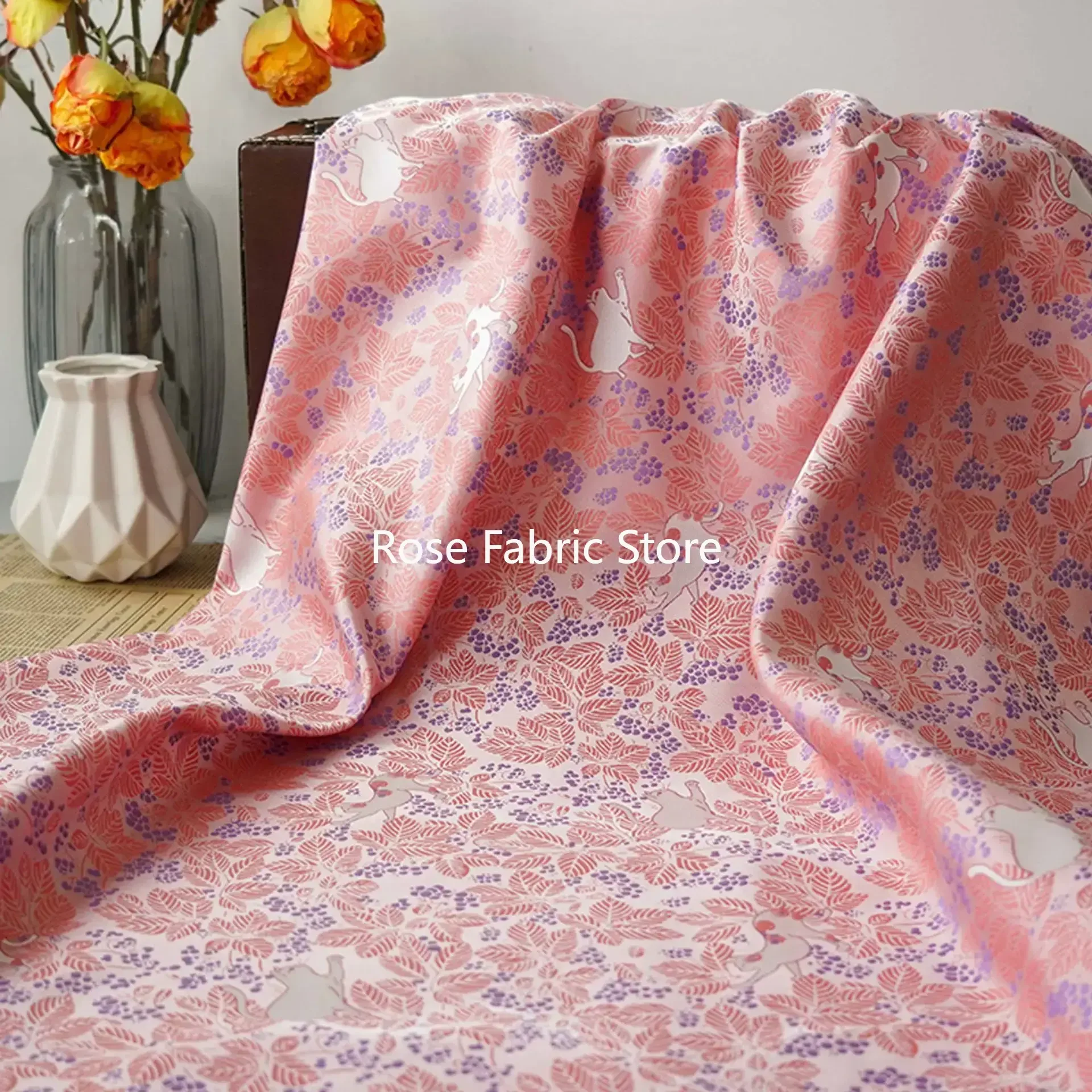 1 meter Pink Kitten Yarn Dyed Jacquard Fabric Women's Dress Skirt Vest Bag Decorative Sewing Fabric
1 meter Pink Kitten Yarn Dyed Jacquard Fabric Women's Dress Skirt Vest Bag Decorative Sewing Fabric