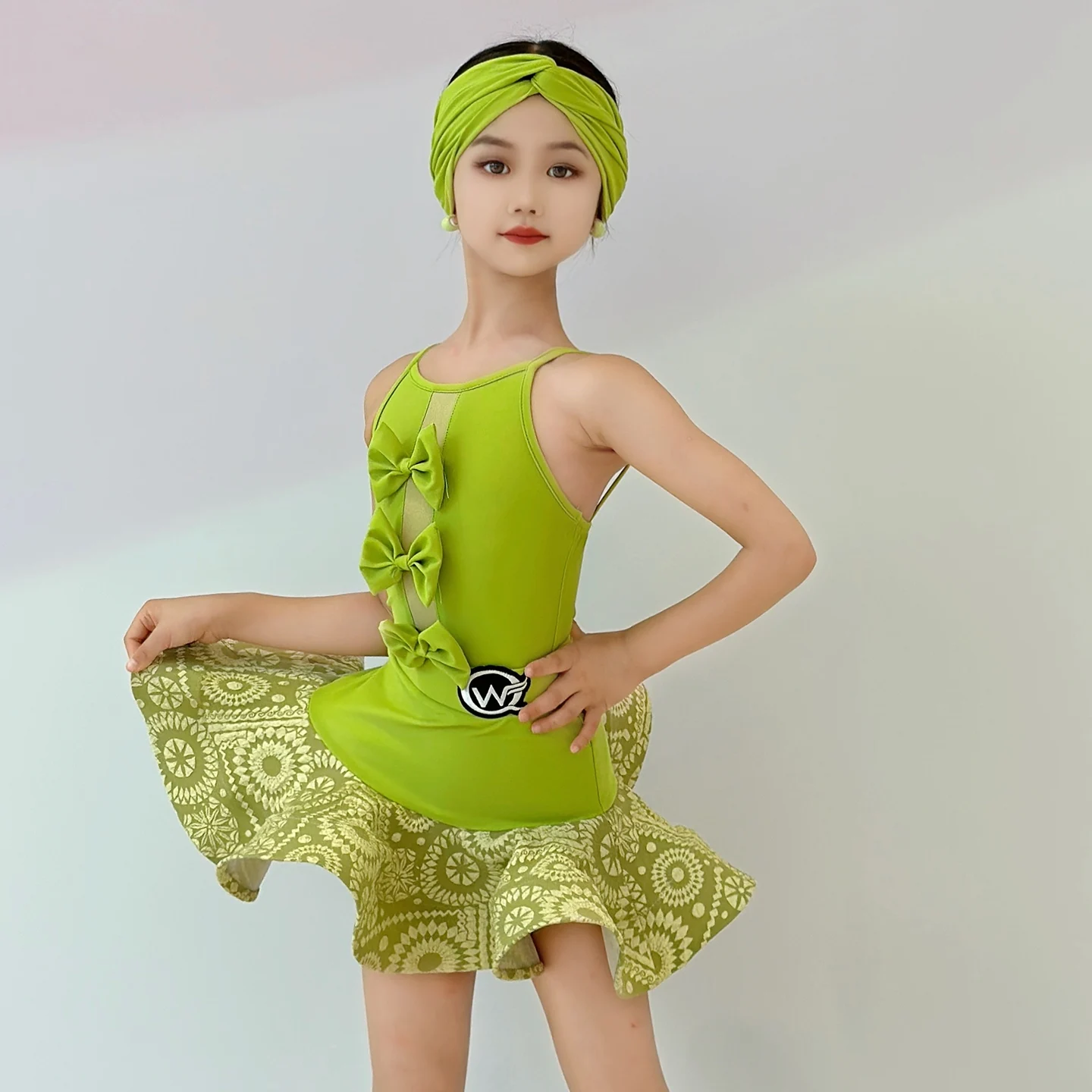Summer Green Latin Dance Dress Kids Professional Dancing Clothes Sleeveless Latin Dance Performance Costumes Stage Wear SL13188
Summer Green Latin Dance Dress Kids Professional Dancing Clothes Sleeveless Latin Dance Performance Costumes Stage Wear SL13188