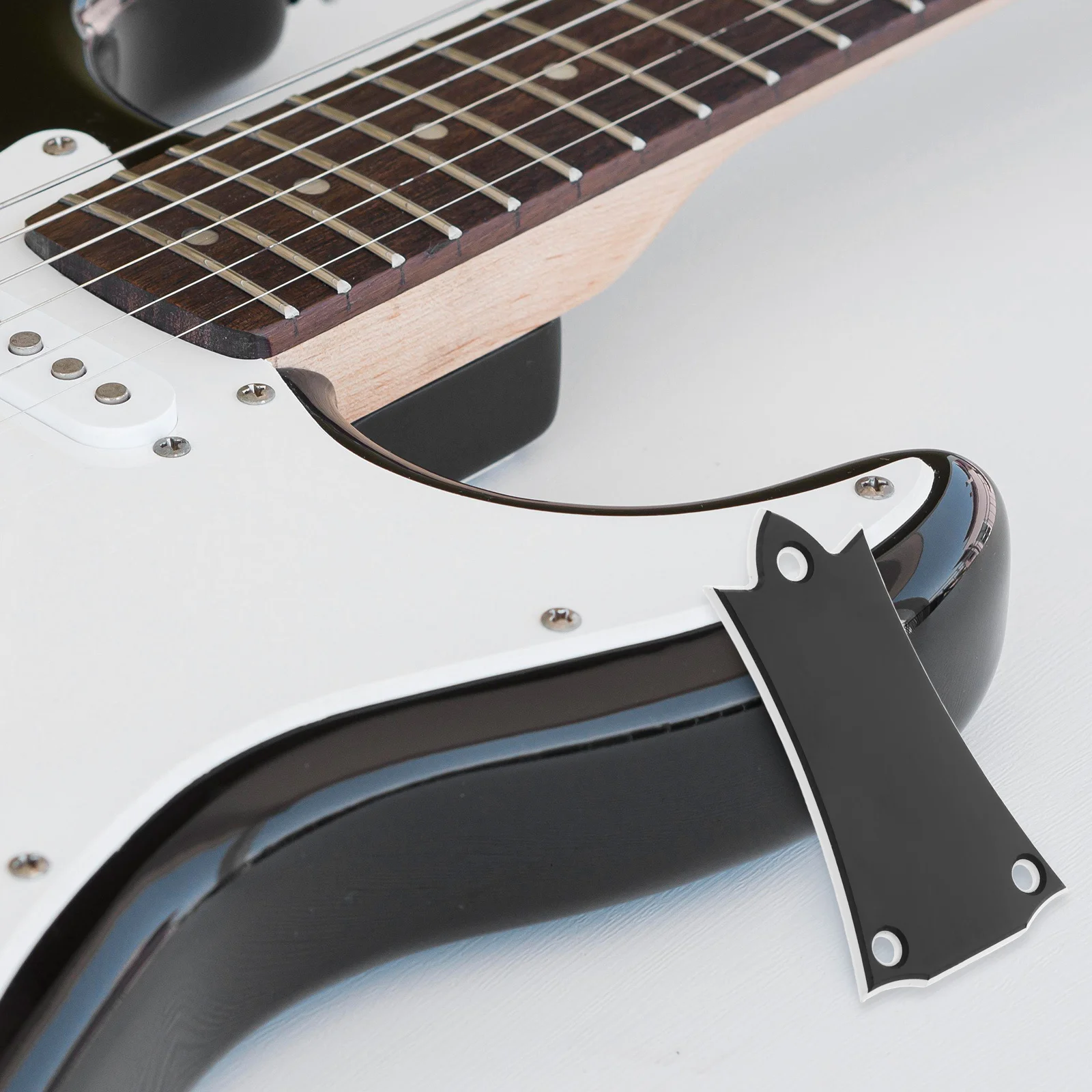 1Set Black Metal Bell Shape Guitar Truss Rod Cover Electric Bass Neck Plate Replacement Parts Electric Guitar Accessories
1Set Black Metal Bell Shape Guitar Truss Rod Cover Electric Bass Neck Plate Replacement Parts Electric Guitar Accessories