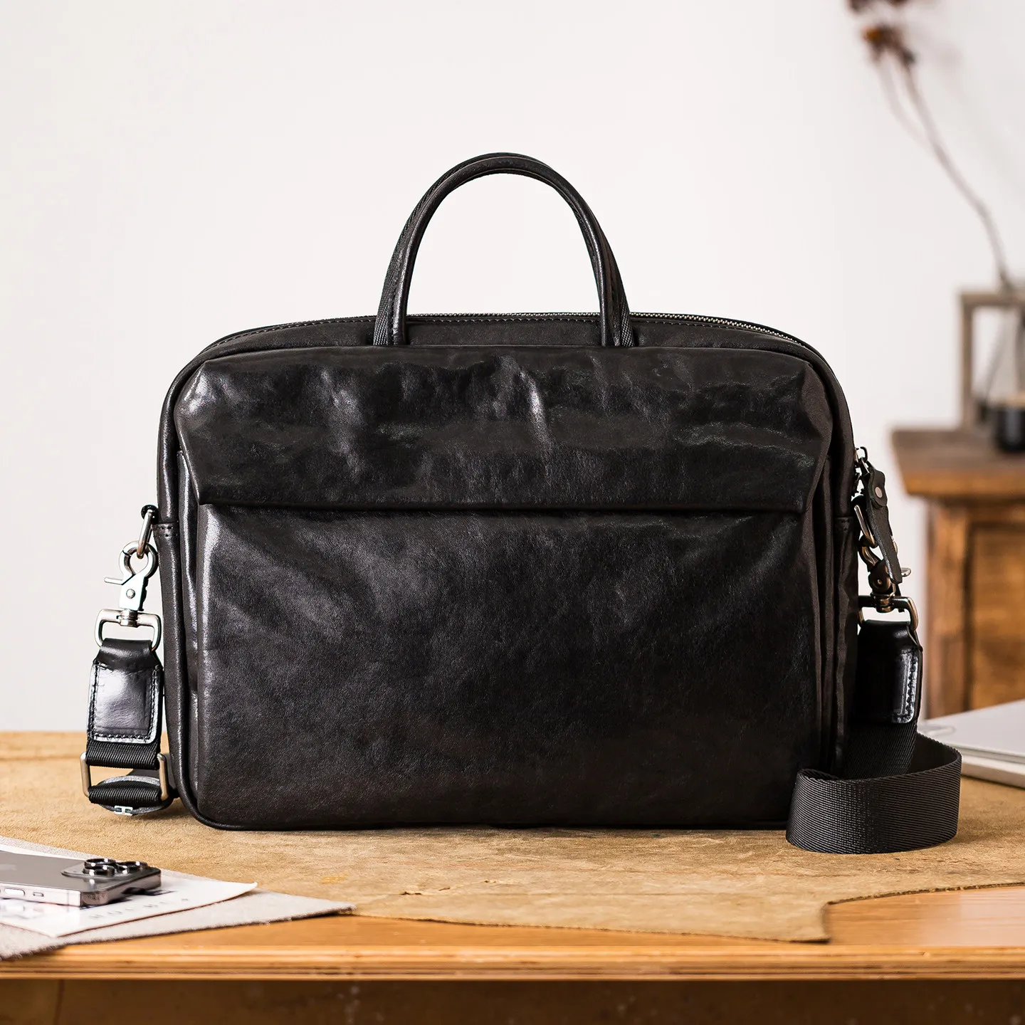 fashion designer handmade vegetable tanned cowhide men's briefcase business casual genuine leather women's black laptop handbag
fashion designer handmade vegetable tanned cowhide men's briefcase business casual genuine leather women's black laptop handbag