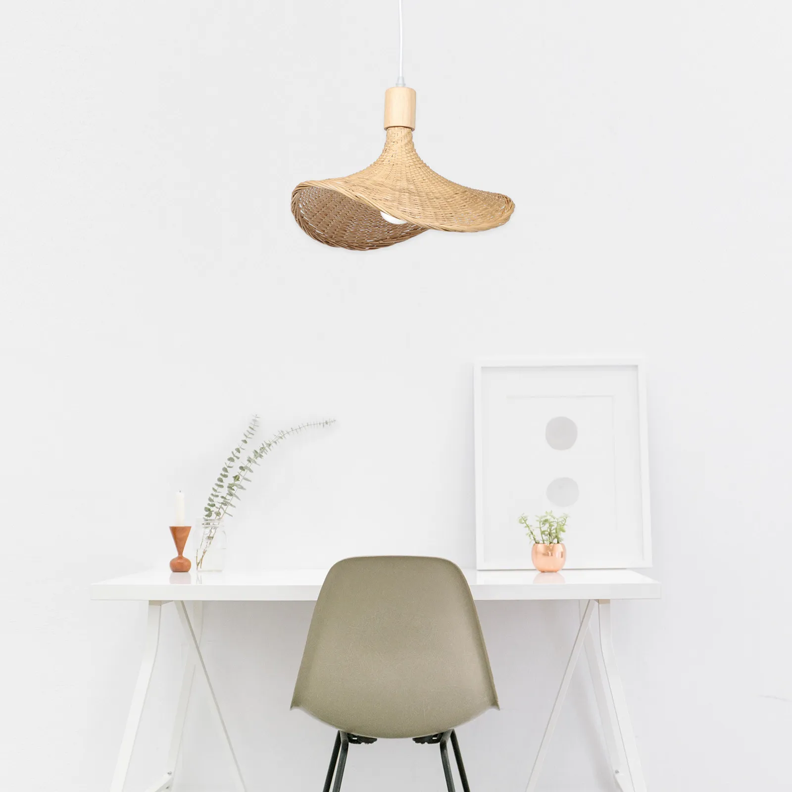 1Pcs Straw Hat Pendant Light Bamboo Craft Indoor Ceiling Lamp Chinese Style Warm Light for Living Room Dining Room Cafe Bedroom
1Pcs Straw Hat Pendant Light Bamboo Craft Indoor Ceiling Lamp Chinese Style Warm Light for Living Room Dining Room Cafe Bedroom