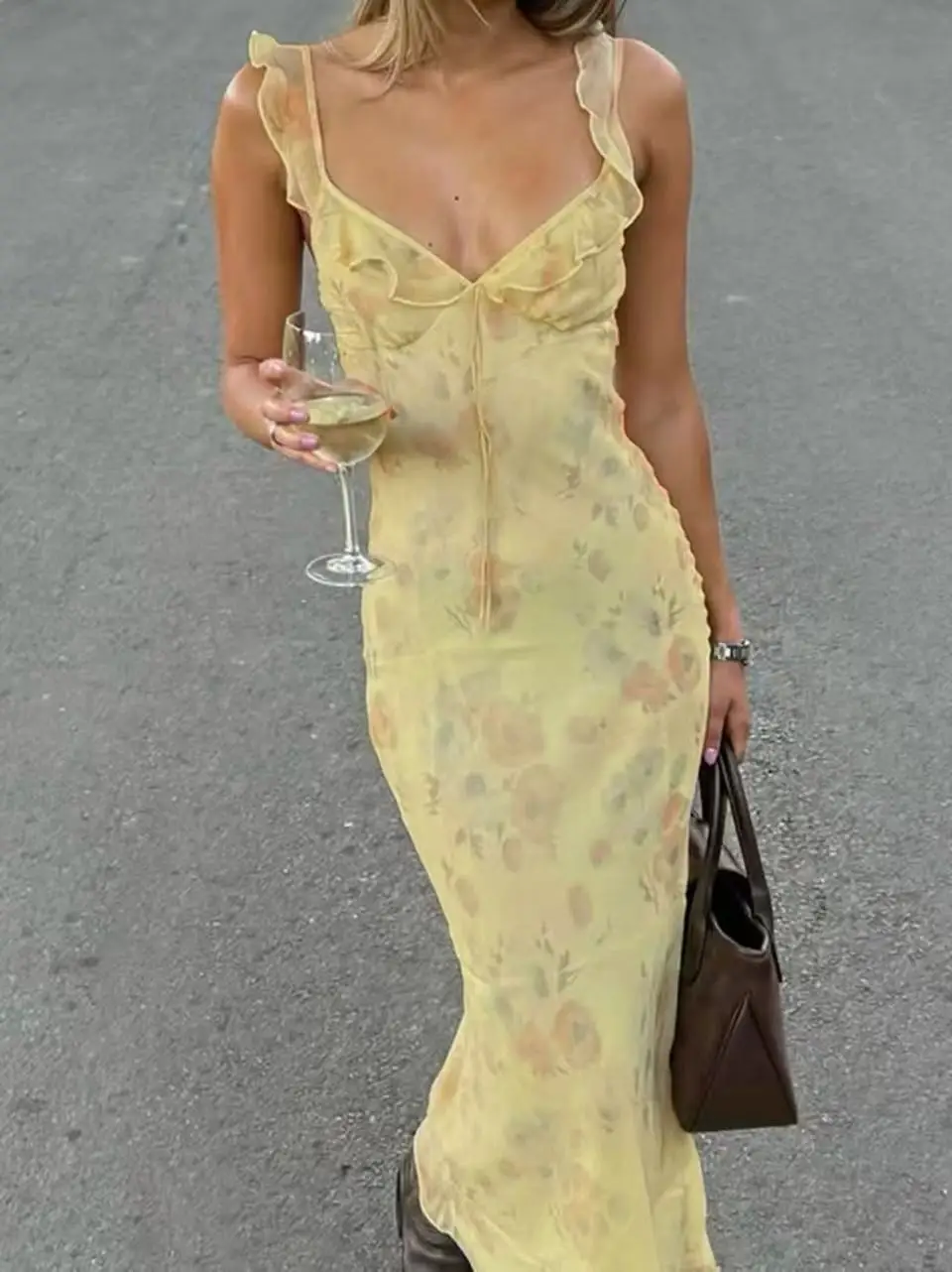 Summer Flower Printed Women's Sexy Low-cut Dress Sleeveless Backless Slim Sling Dresses 2026 Beach Vacation Lady Vestidos
Summer Flower Printed Women's Sexy Low-cut Dress Sleeveless Backless Slim Sling Dresses 2026 Beach Vacation Lady Vestidos