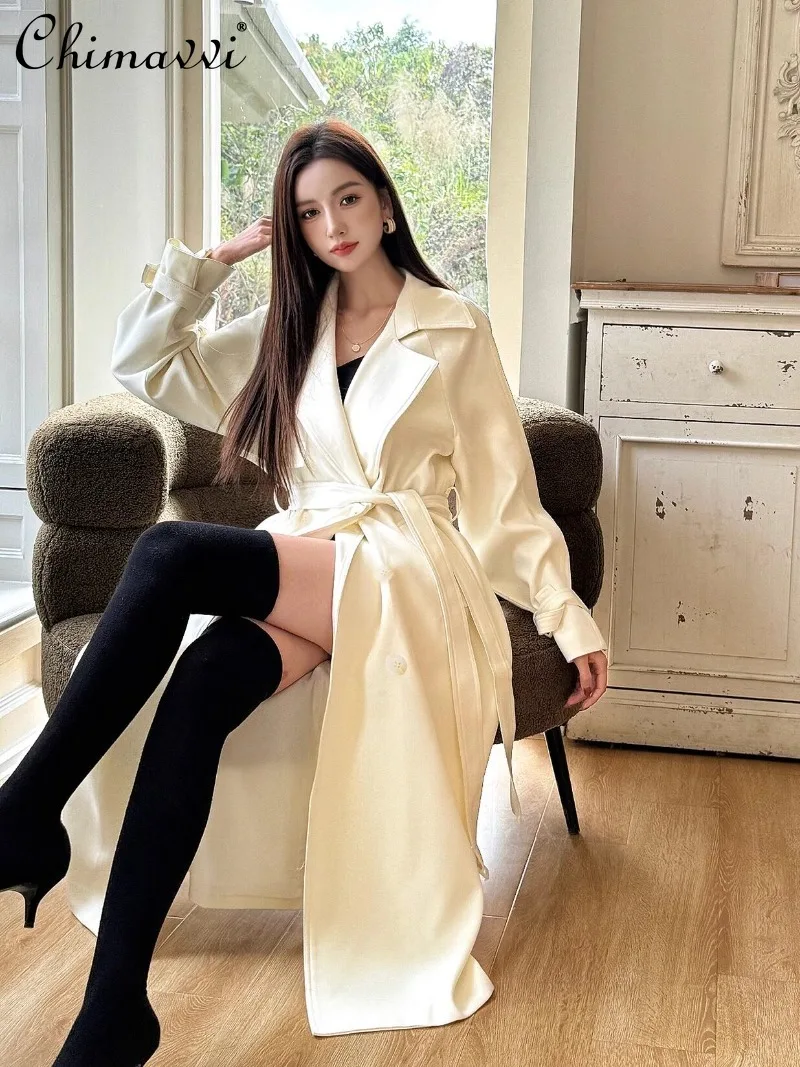 2026 Autumn New High-end Long Sleeve White Trench Coat Mid-length Draped Casual Elegant Tie-waist Double-breasted Overcoat
2026 Autumn New High-end Long Sleeve White Trench Coat Mid-length Draped Casual Elegant Tie-waist Double-breasted Overcoat