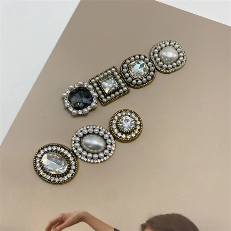 Vintage Square Oval Pearl Retro Glass Rhinestone Gems Accessory DIY Clothing Shoes Hairpins Button Brooch Charms Craft Supplies
Vintage Square Oval Pearl Retro Glass Rhinestone Gems Accessory DIY Clothing Shoes Hairpins Button Brooch Charms Craft Supplies