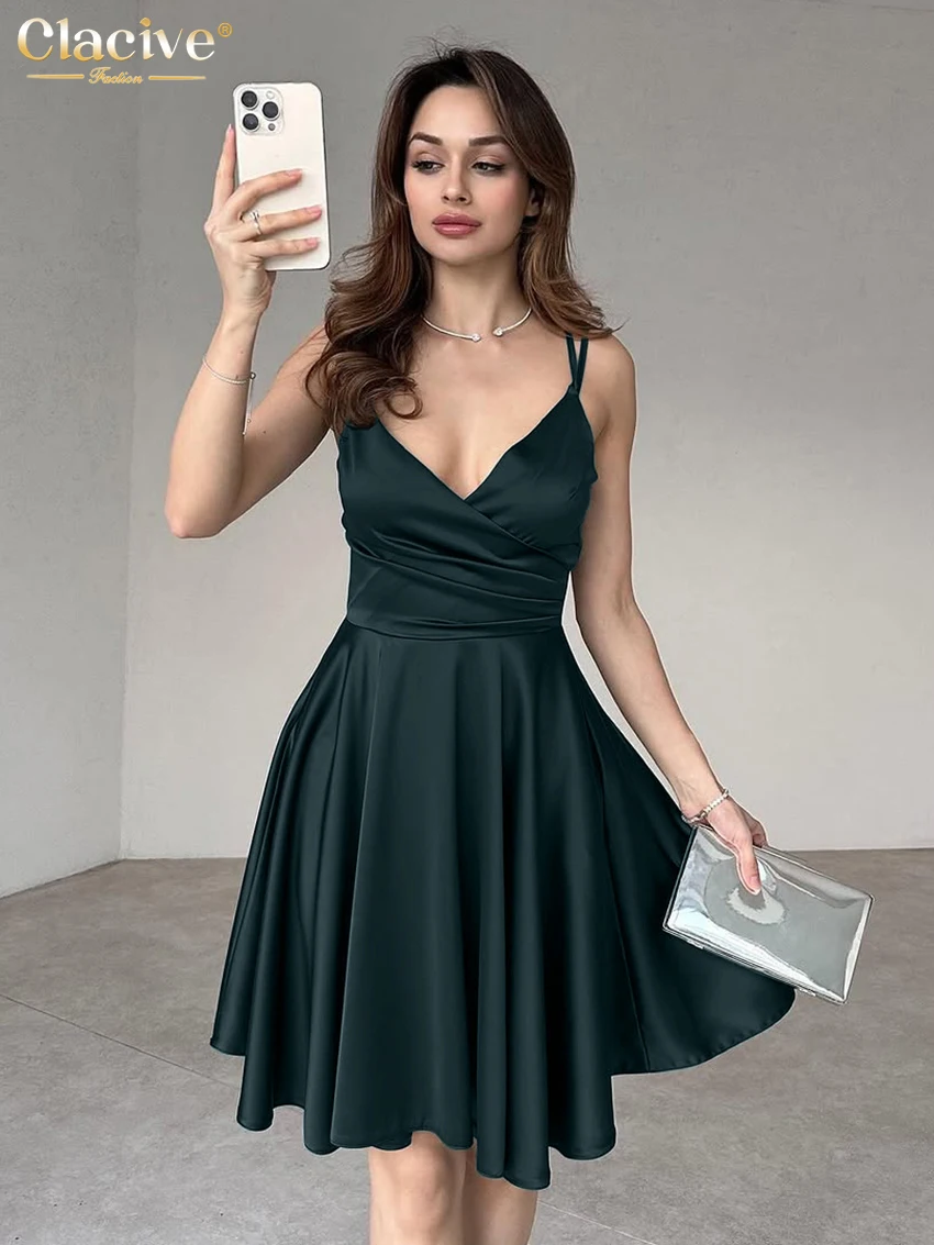 Clacive Summer Loose Green Satin Women's Dress Sexy Strap Sleeveless Mini Dresses Elegant High Waist Pleated Female Party Dress
Clacive Summer Loose Green Satin Women's Dress Sexy Strap Sleeveless Mini Dresses Elegant High Waist Pleated Female Party Dress