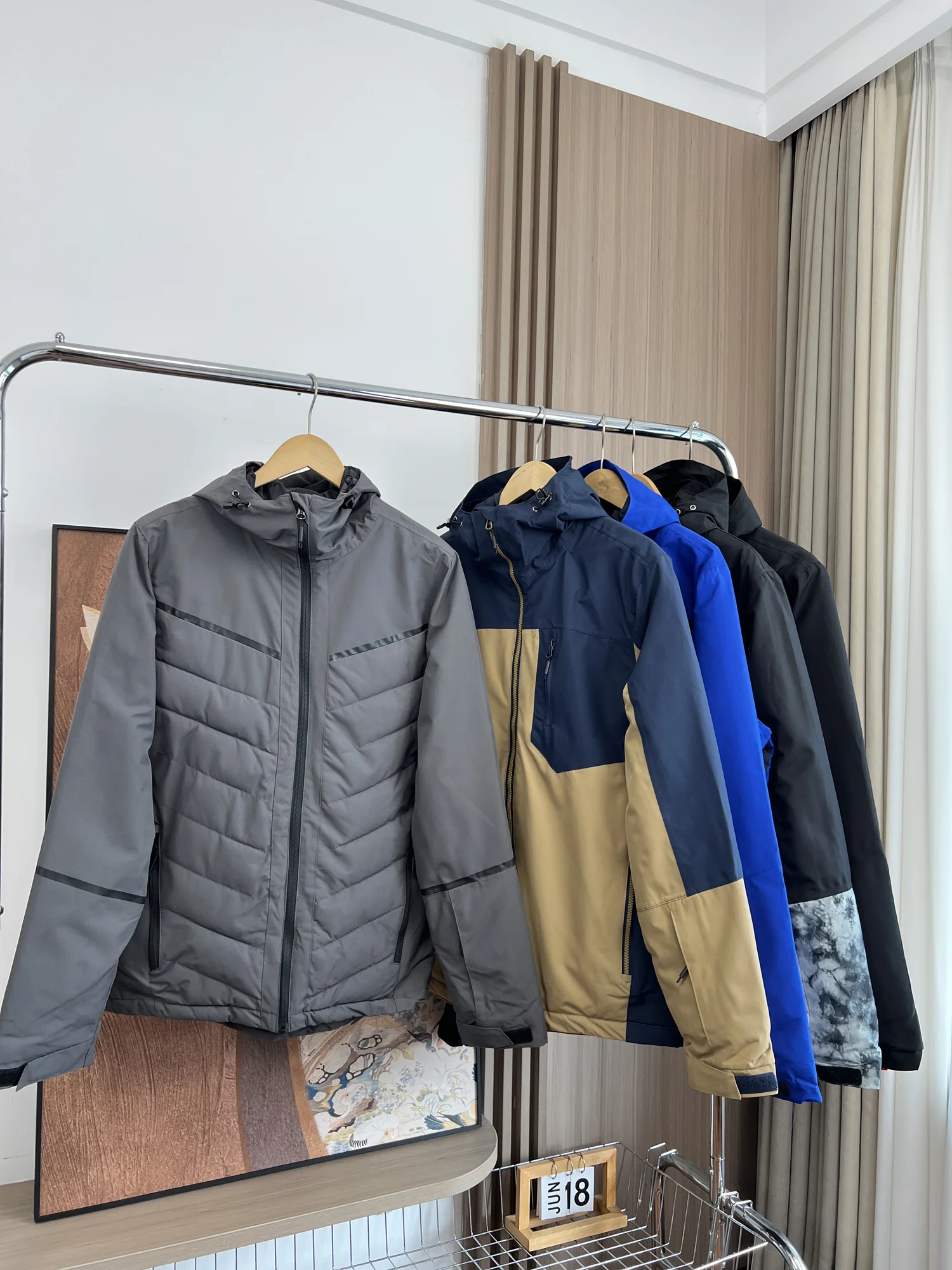 Men's Ski Jaet Lightweight Cotton Insert Windproof Waterproof Outdoor Sports Coat Faion Urban Sle Long Sve Zipper Cl...
Men's Ski Jaet Lightweight Cotton Insert Windproof Waterproof Outdoor Sports Coat Faion Urban Sle Long Sve Zipper Cl...