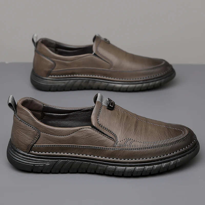 High Quality Leather Men Loafers Non Slip Walking Flats New Breathable Slip on Casual Shoes for Men Work Office Driving Sneakers
High Quality Leather Men Loafers Non Slip Walking Flats New Breathable Slip on Casual Shoes for Men Work Office Driving Sneakers