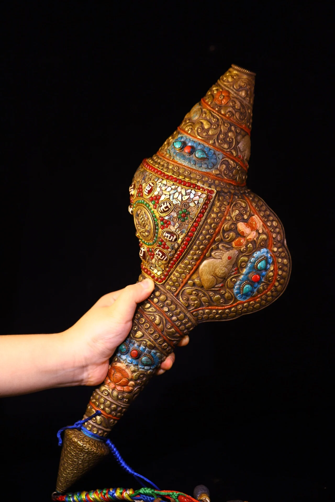 20"Tibetan Temple Collection Old Natural Conch Mosaic Gem gZi Beads Shell Bitmon Pattern Buddha Conch Snail Dharma Worship Hall
20"Tibetan Temple Collection Old Natural Conch Mosaic Gem gZi Beads Shell Bitmon Pattern Buddha Conch Snail Dharma Worship Hall