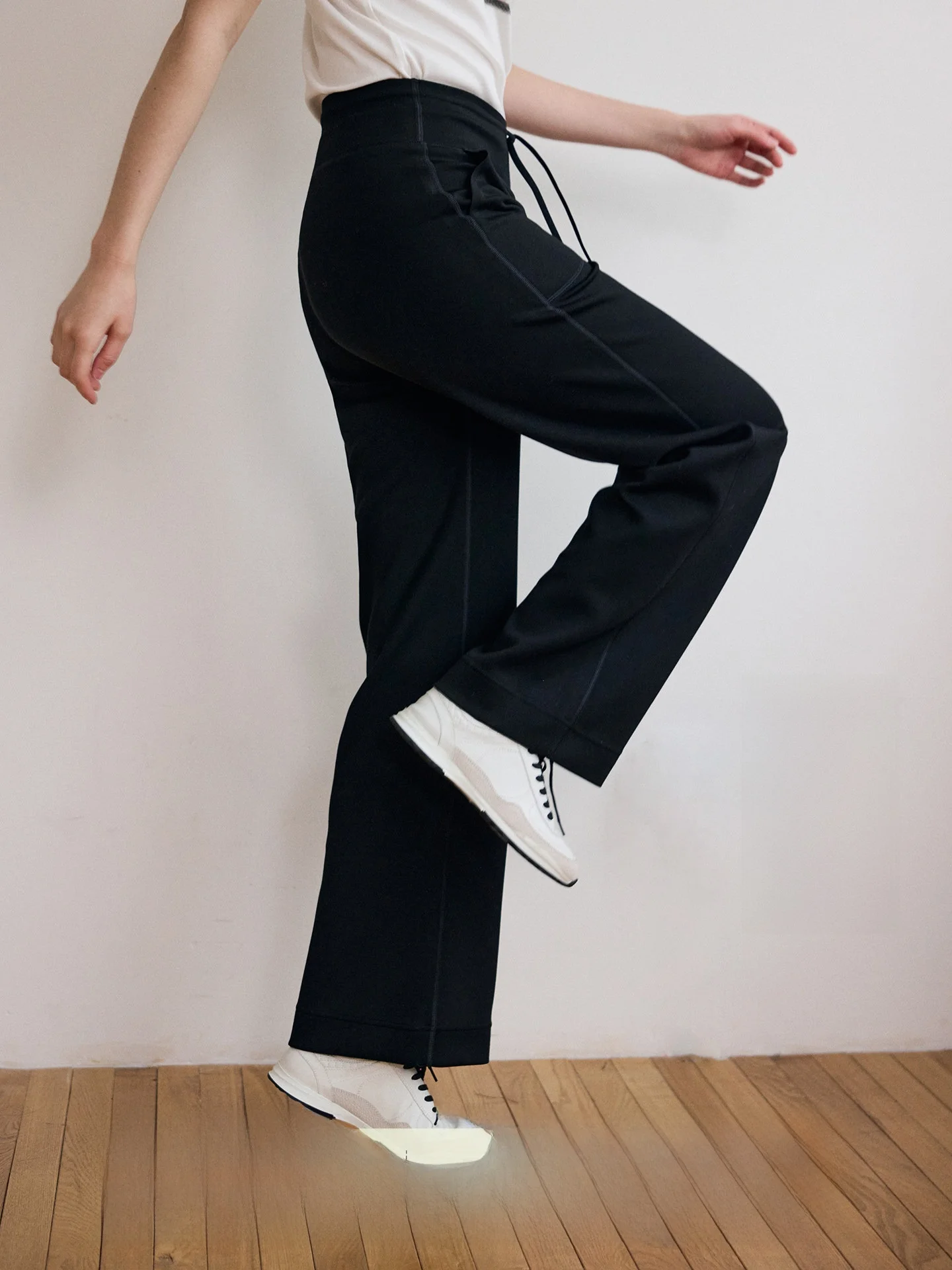 HeyDress High Waist Straight Leg Sharkskin Pants Women's Summer Slimming Yoga Pants Casual Drapey Outerwear
HeyDress High Waist Straight Leg Sharkskin Pants Women's Summer Slimming Yoga Pants Casual Drapey Outerwear