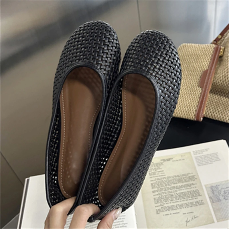 Eilyken 2026 New Summer Weave Hollow Out Round Toe Flats Heels Women Sandals Fashion Mary Jane Ballet Ladies Shoes
Eilyken 2026 New Summer Weave Hollow Out Round Toe Flats Heels Women Sandals Fashion Mary Jane Ballet Ladies Shoes