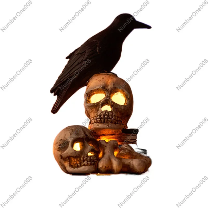 Декоративный реквизит на Хэллоуин, настольный светящийся череп, безделушки, окружающее освещение, бар, магазин, композиция сцены для вечеринки
Декоративный реквизит на Хэллоуин, настольный светящийся череп, безделушки, окружающее освещение, бар, магазин, композиция сцены для вечеринки