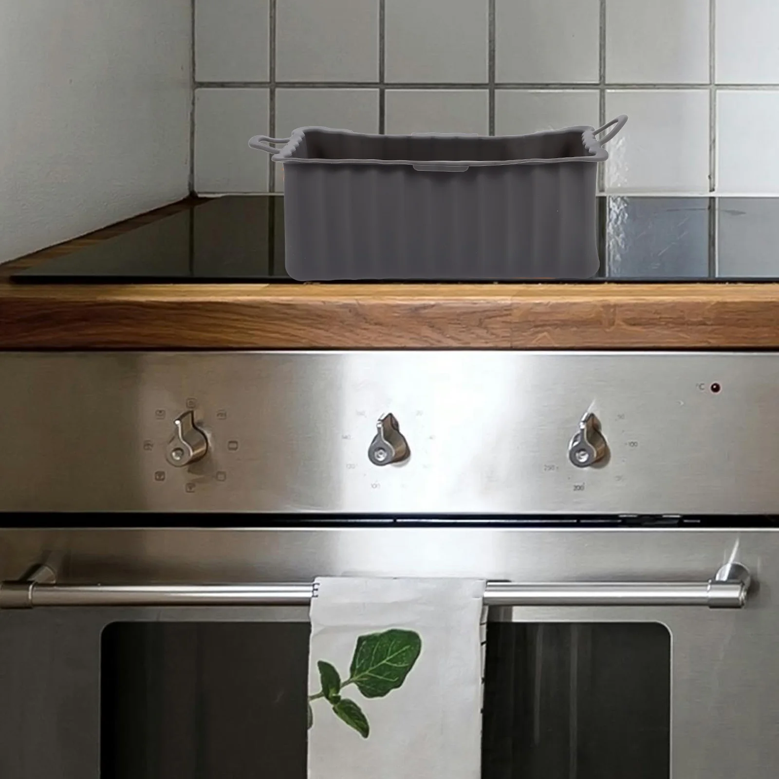 Silicone Square Grill Grease Catcher Reusable Oil Drip Pan Large Capacity Griddle Drip Pan Replacement Grease Catcher for Grill 
Silicone Square Grill Grease Catcher Reusable Oil Drip Pan Large Capacity Griddle Drip Pan Replacement Grease Catcher for Grill