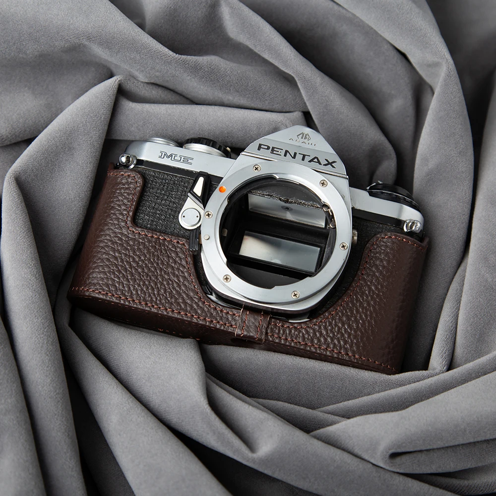 ME Genuine Leather Camera Half Case ME Bag Protective Cover Bag Leather Camera Bag For Pentax ME Case
ME Genuine Leather Camera Half Case ME Bag Protective Cover Bag Leather Camera Bag For Pentax ME Case