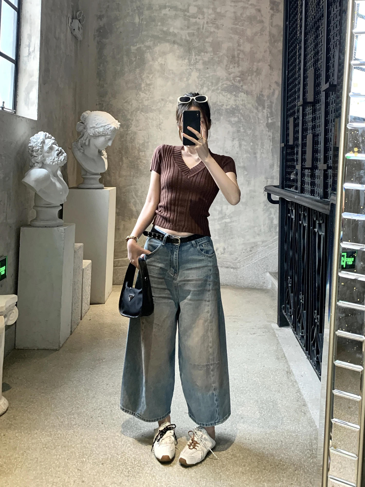 Slim Fit V-Neck Knitted Short Sleeve T-Shirt Women's Summer Casual Style Pure Color Top Withmxboom Gray Home Simple Versatile
Slim Fit V-Neck Knitted Short Sleeve T-Shirt Women's Summer Casual Style Pure Color Top Withmxboom Gray Home Simple Versatile