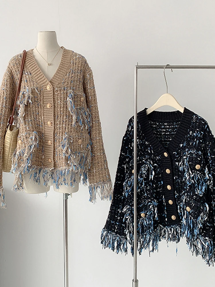 Elegant Heavy Knit V-Neck Fringed Sweater Coat Women's Autumn Winter New Design Sense Commute Style Loose Fit Knitted Cardigan
Elegant Heavy Knit V-Neck Fringed Sweater Coat Women's Autumn Winter New Design Sense Commute Style Loose Fit Knitted Cardigan