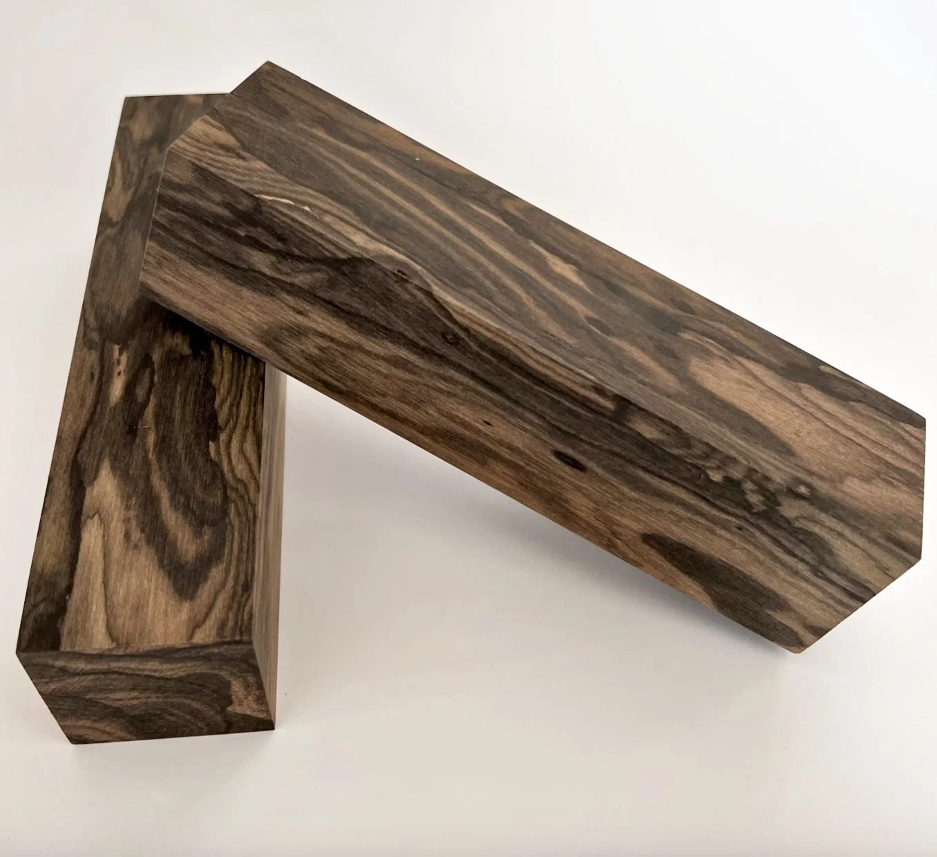 Natural Black Persimmon Wood with Mountain and Water Patterns, DIY Wood, Customized, L:100x30x30mm, 2PCs
Natural Black Persimmon Wood with Mountain and Water Patterns, DIY Wood, Customized, L:100x30x30mm, 2PCs