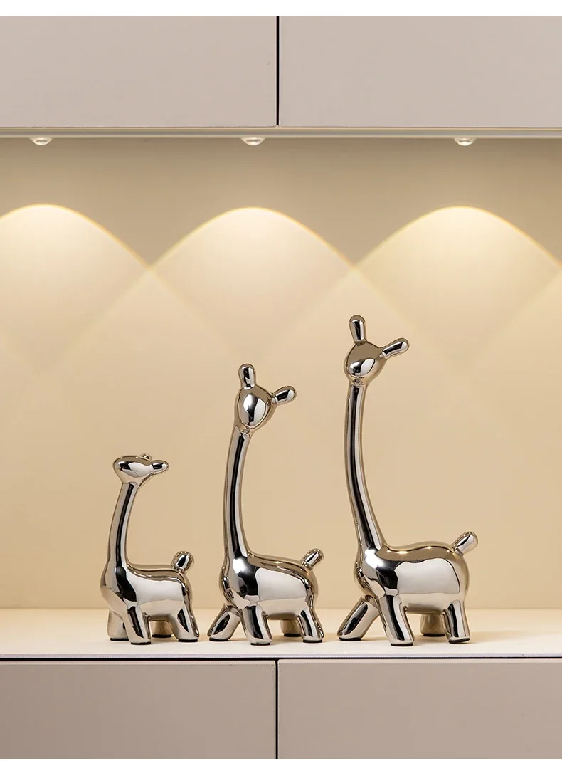 Luxury and high-end small deer wine cabinet decorations, living room home creativity, soft decoration
Luxury and high-end small deer wine cabinet decorations, living room home creativity, soft decoration