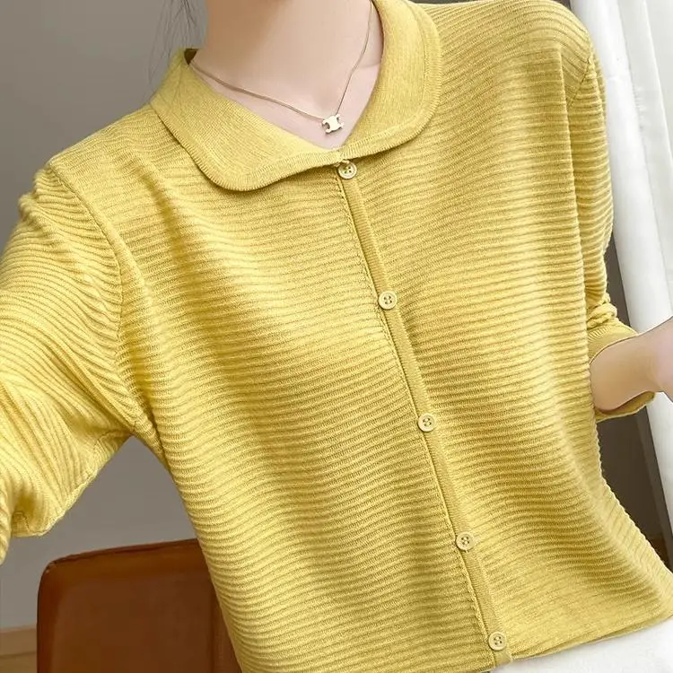 Loose Long Sleeve Knitted Sweater Doll Collar Turn-down Collar Women's Fashionable Casual Anti-aging Top Commute Style
Loose Long Sleeve Knitted Sweater Doll Collar Turn-down Collar Women's Fashionable Casual Anti-aging Top Commute Style