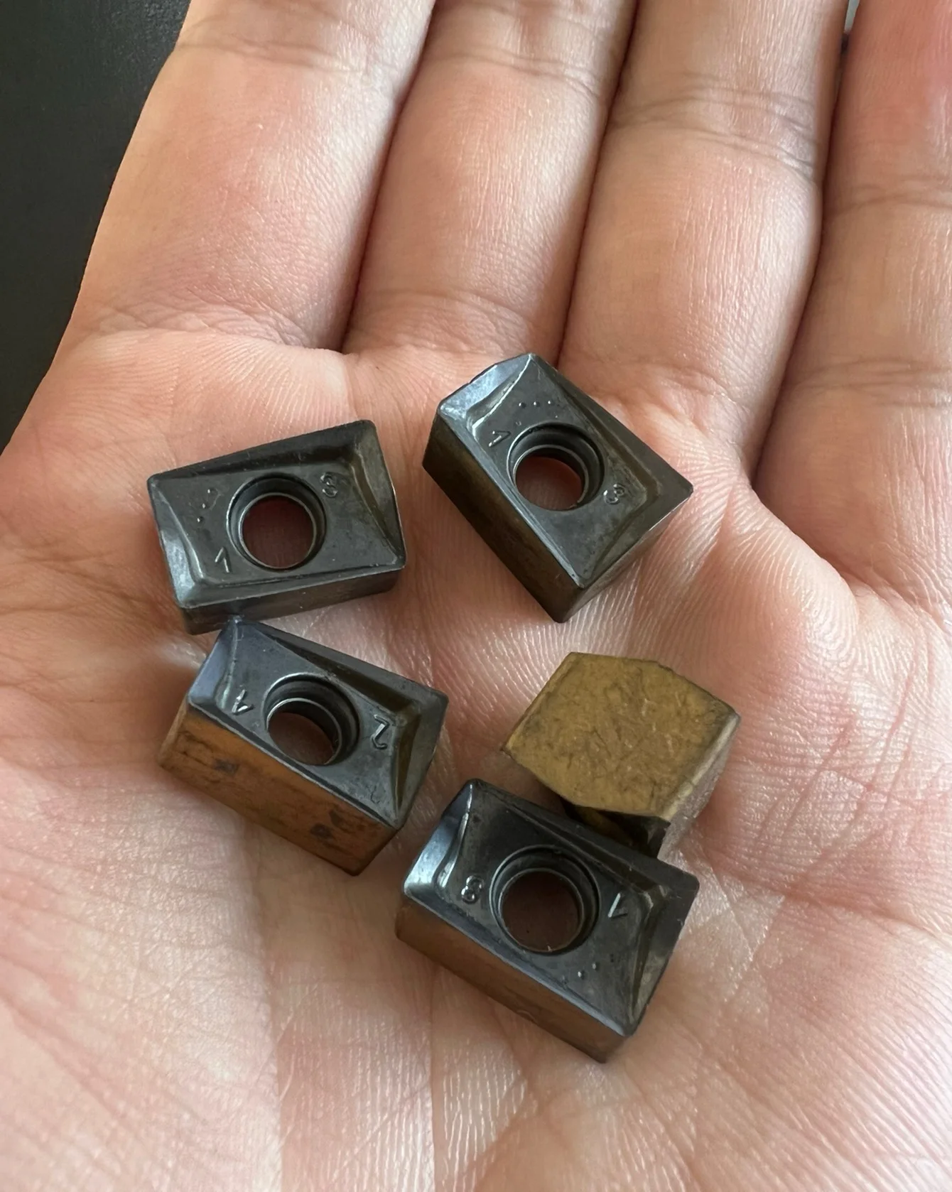 Hard alloy cutting blades H490ANKX090408PNTR IC810
Hard alloy cutting blades H490ANKX090408PNTR IC810