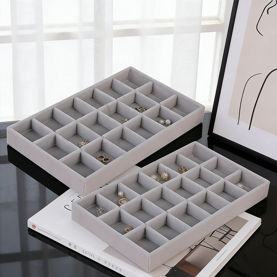 Velvet Jewelry Display Tray, Exquisite Jewelry Box, Bracelet and Necklace Storage Box, Organizing Rack Tray Gray 2Pcs
Velvet Jewelry Display Tray, Exquisite Jewelry Box, Bracelet and Necklace Storage Box, Organizing Rack Tray Gray 2Pcs