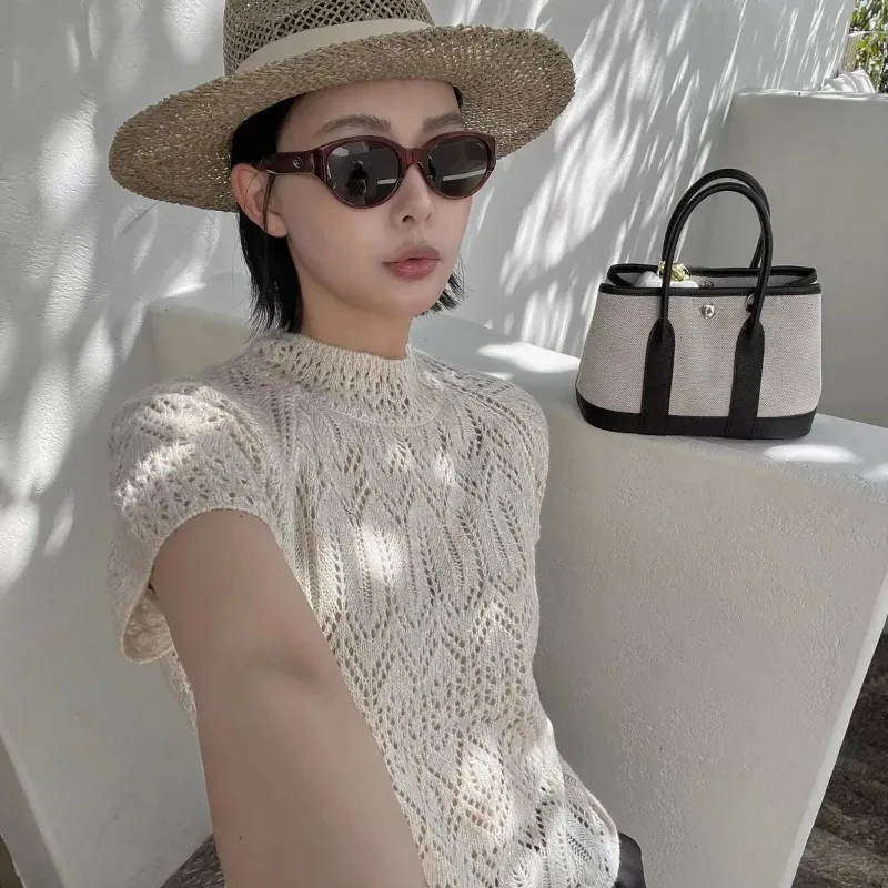 Elegant Hollow Out Knit Top Women Summer Mock Neck Short Sleeve Slim Fit Breathable Blouse S-XXL
Elegant Hollow Out Knit Top Women Summer Mock Neck Short Sleeve Slim Fit Breathable Blouse S-XXL